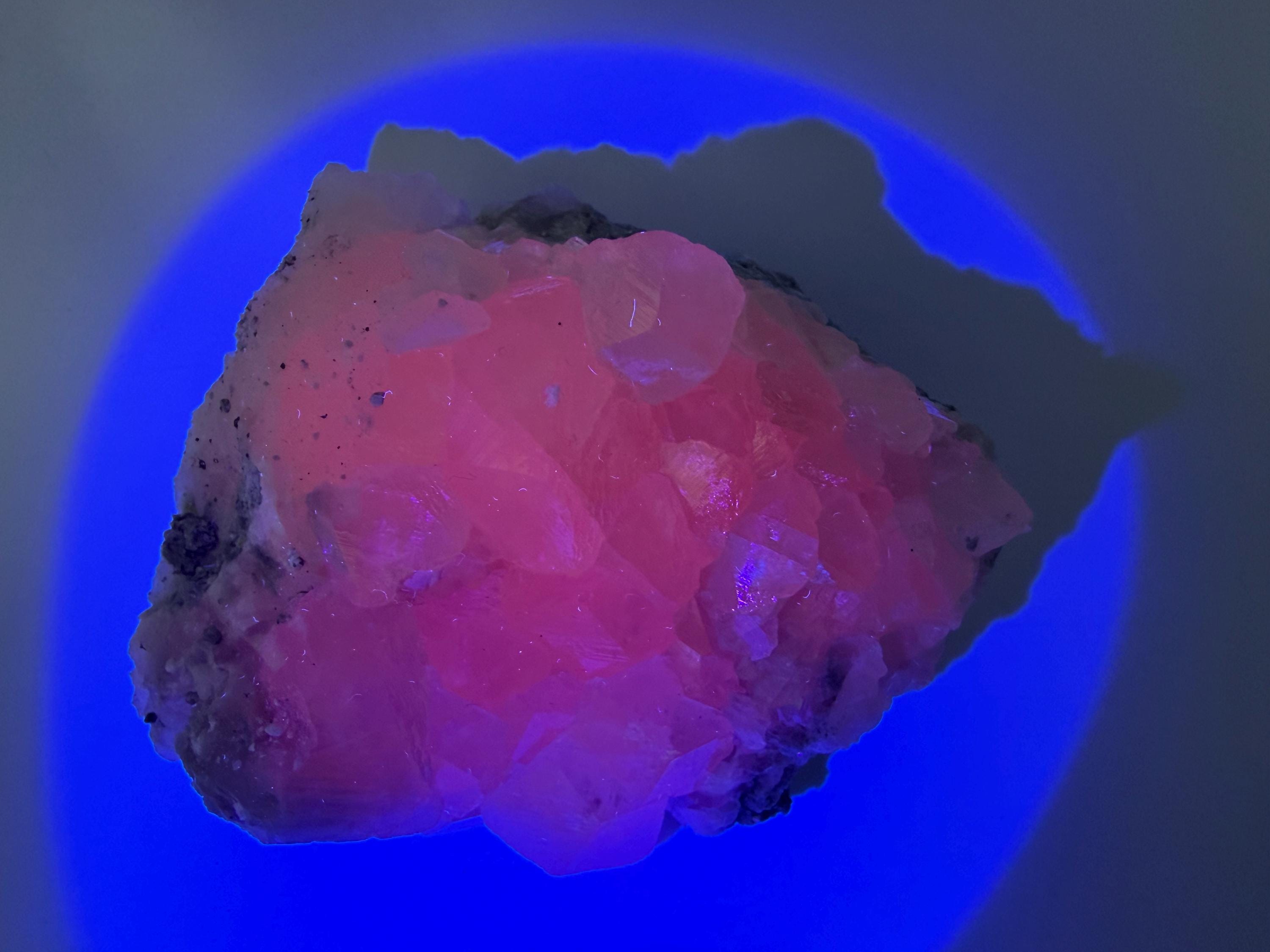 UV Reactive Mangano Calcite Crystal, Androvo Mine Bulgaria