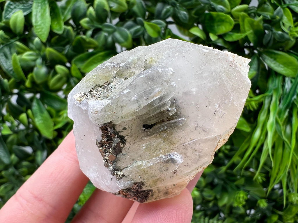 Quartz whit Brown Rhodochrosite from Djurcovo mine,Bulgaria,Quartz,Rhodochrosite cluster,natural mineral,collection crystal,mineral specimen