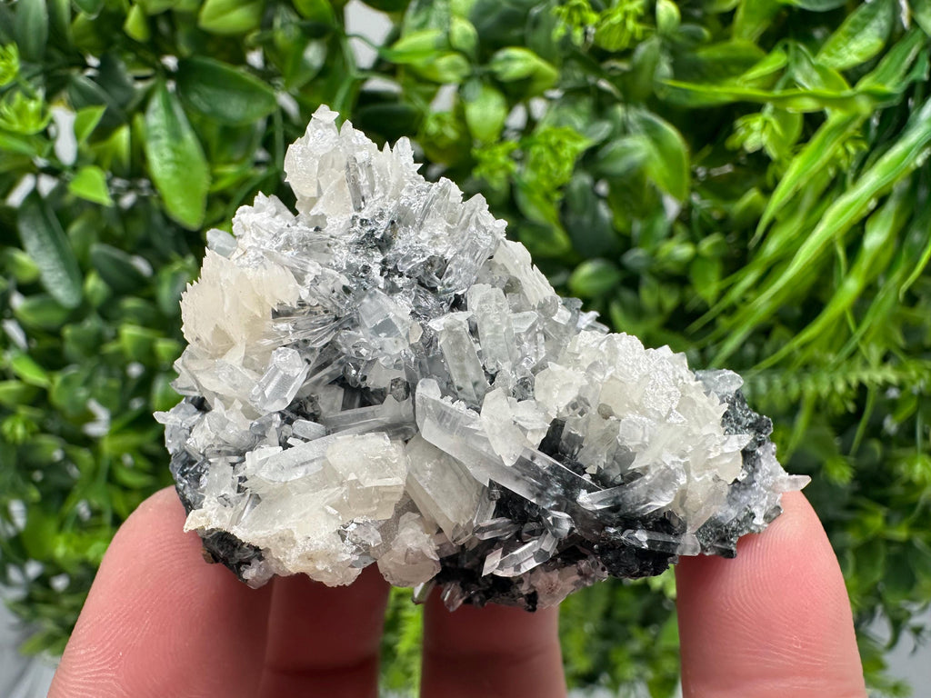 Wonderful UV fluorescence Calcite on Sphalerite,Quartz from Borieva mine,Bulgaria,natural mineral,souvenir crystal,home decor,collection cls