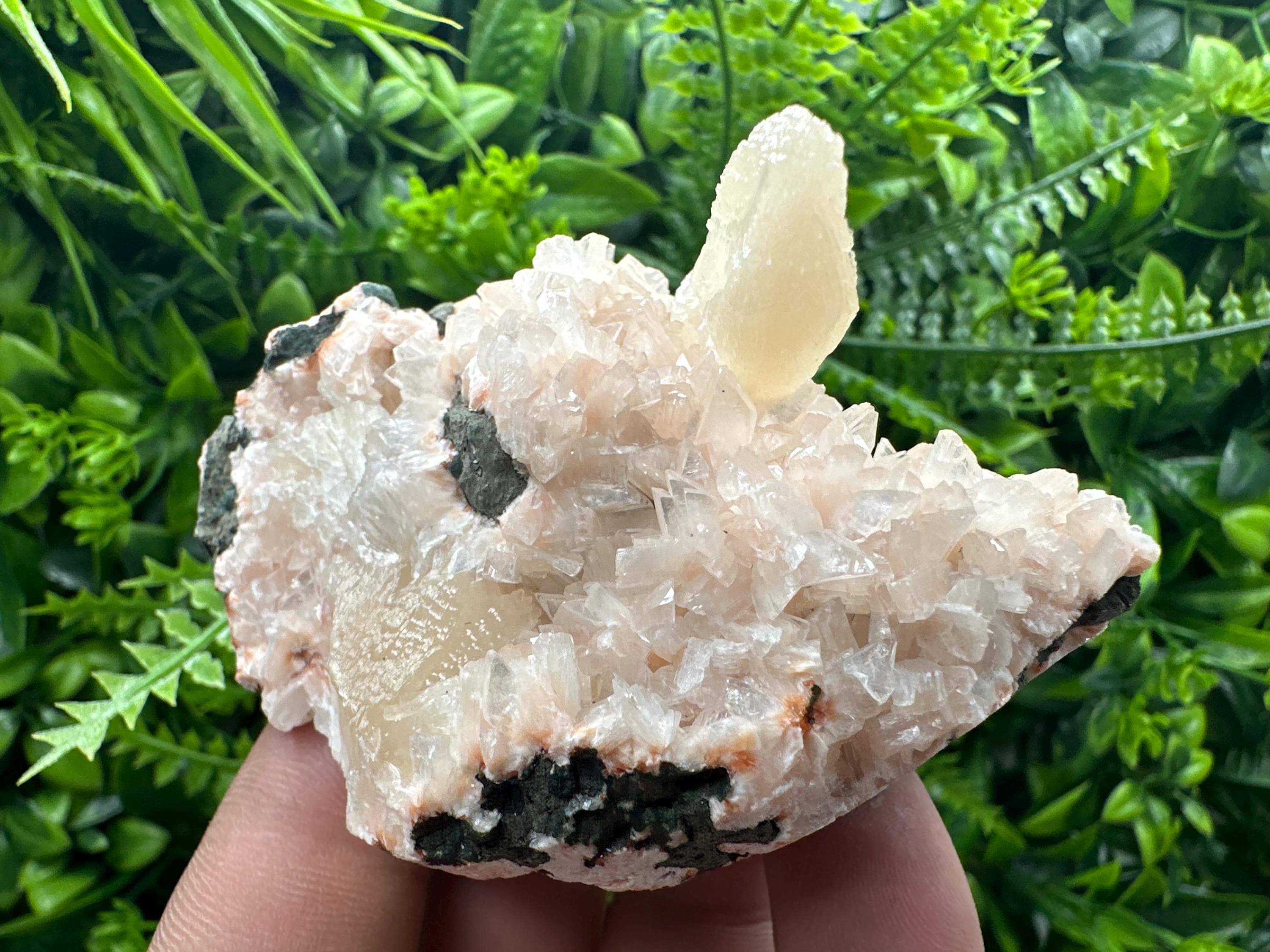 Stilbite on Heulandite Specimen: Natural India Minerals, Rare Crystal