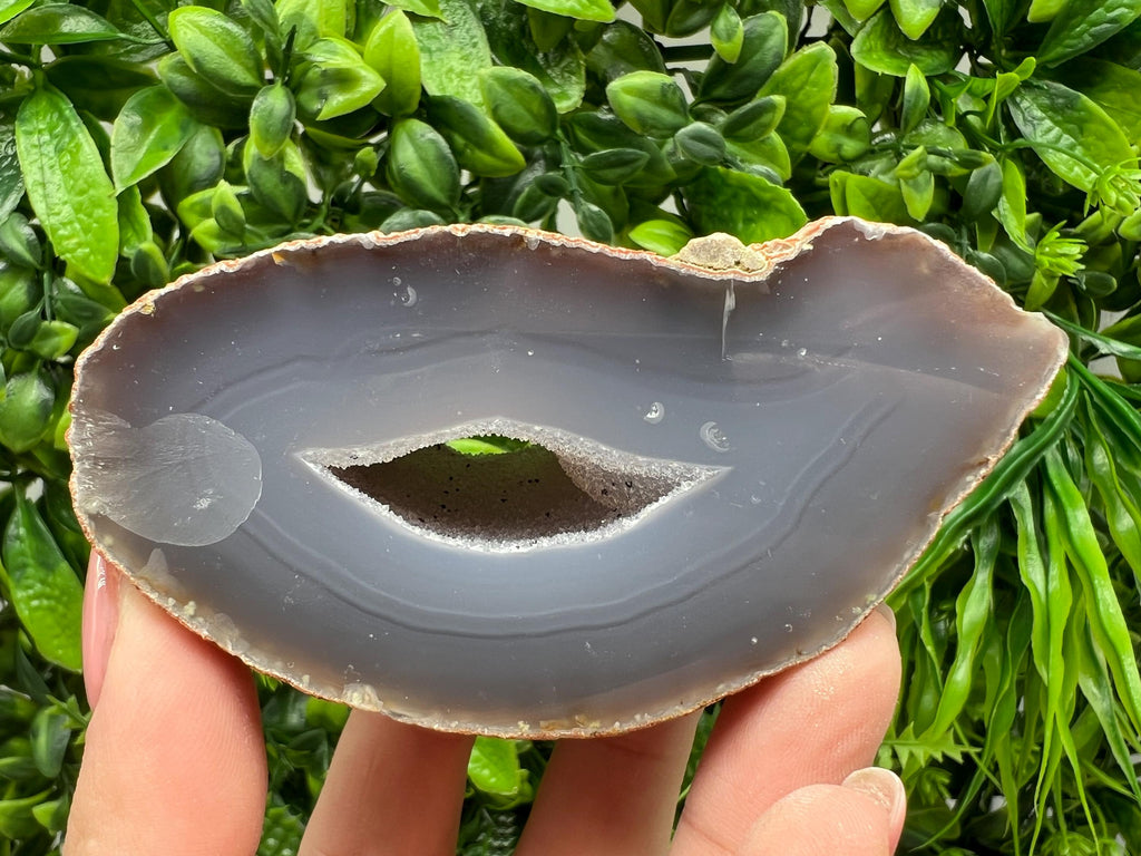 Blue Agate Druzy Geode, Natural Quartz Crystal (10/4/5cm)