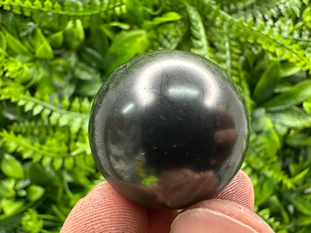 Shungite Sphere 3cm: Polished EMF Protection Crystal
