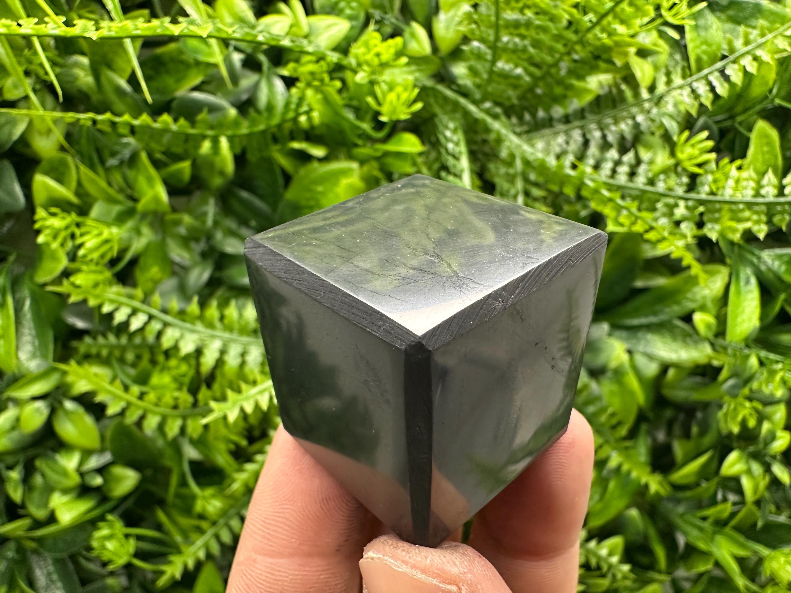 3cm Shungite Cube: Polished EMF Protection Crystal