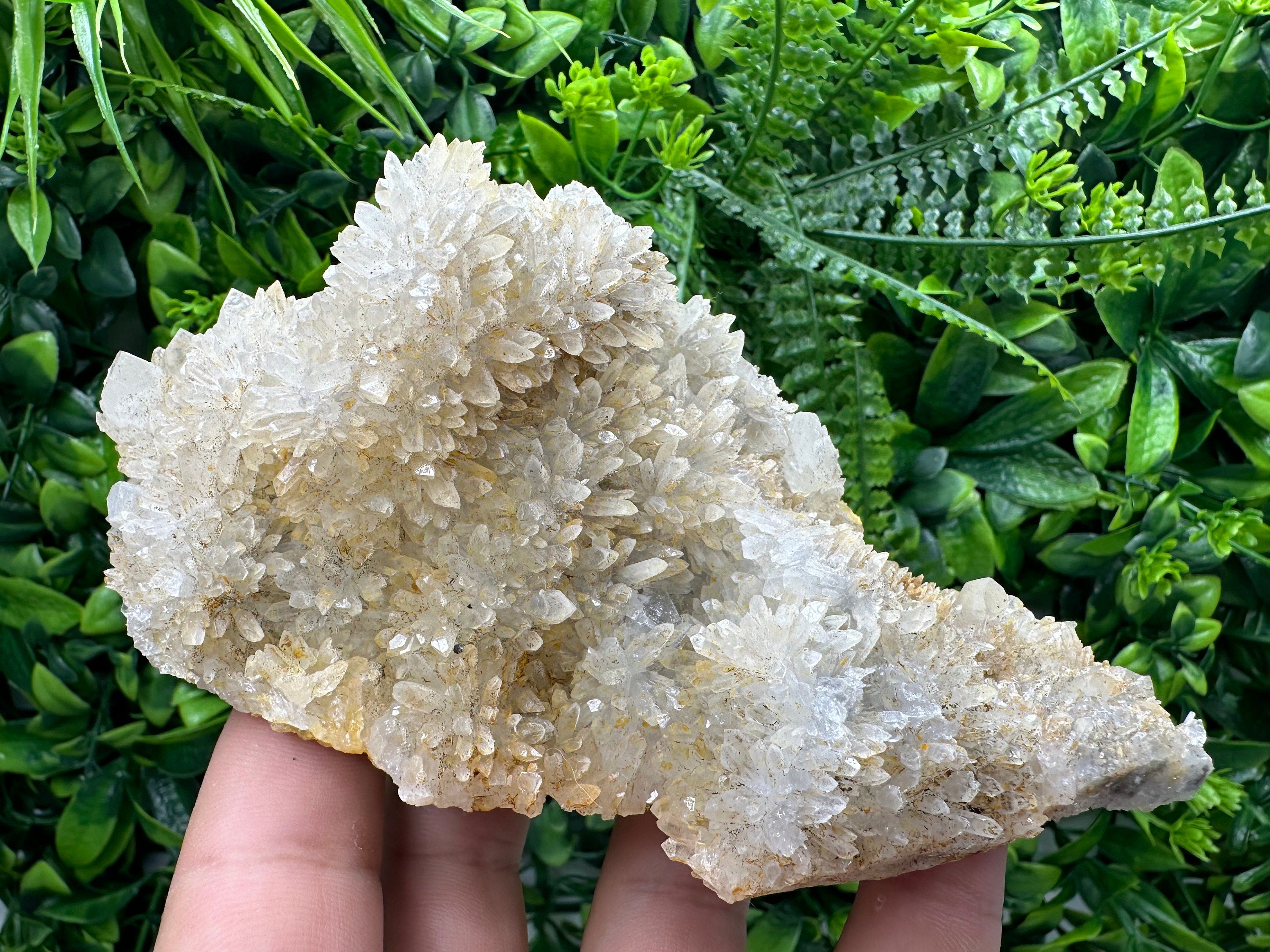 Quartz with Limonite and Iron Oxide, Crystal Home Decor (15/8/6 cm)