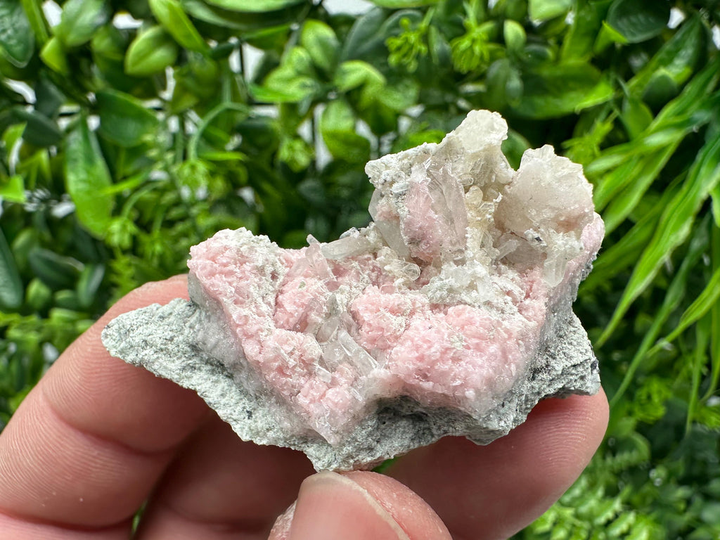 Pink Rhodochrosite Crystal: Starnica Mine, Bulgaria - Home Decor Stone