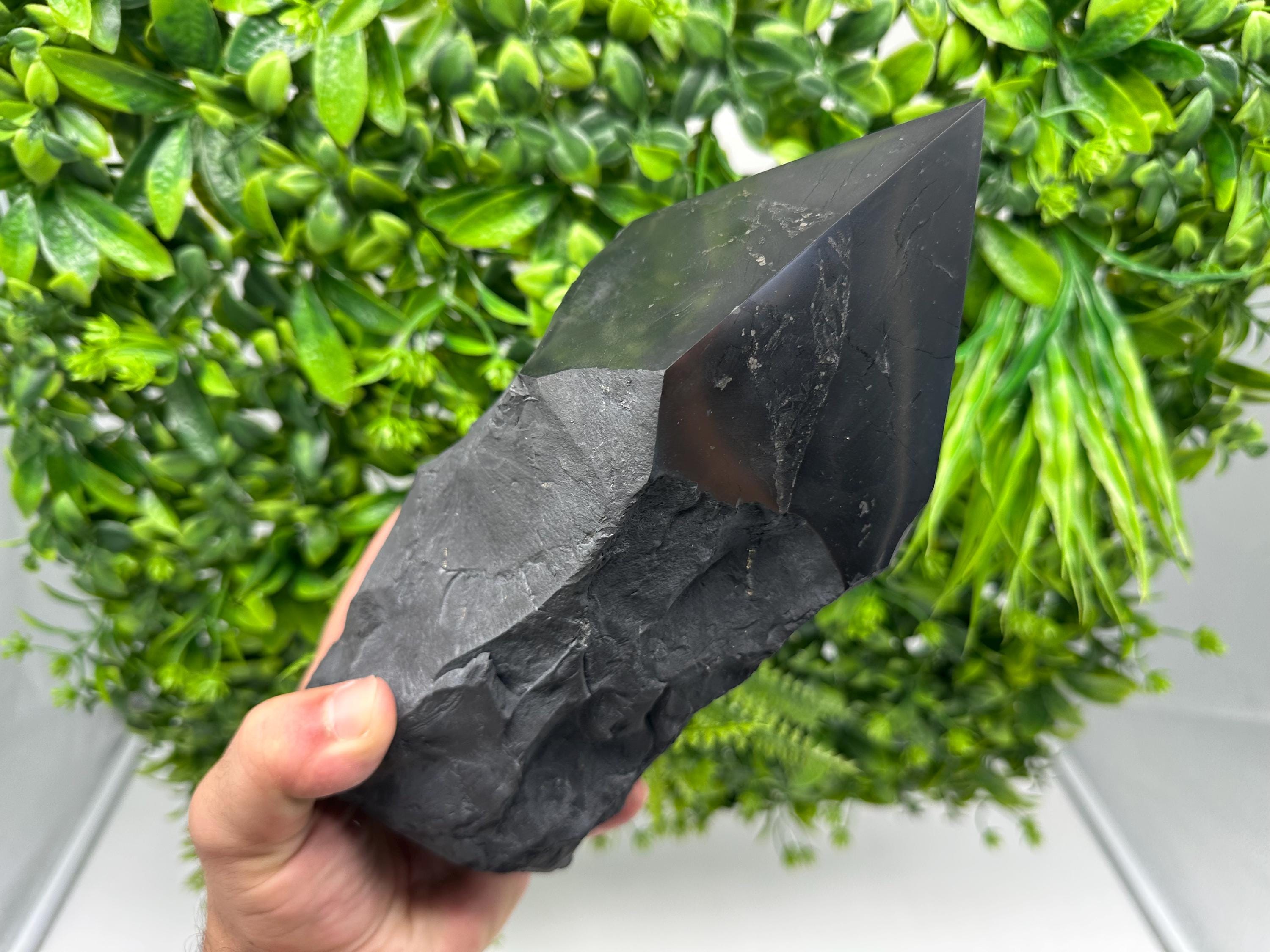 Large Shungite EMF Neutralizer Tower: Crystal Energy Protection Decor (20cm, 1500g)