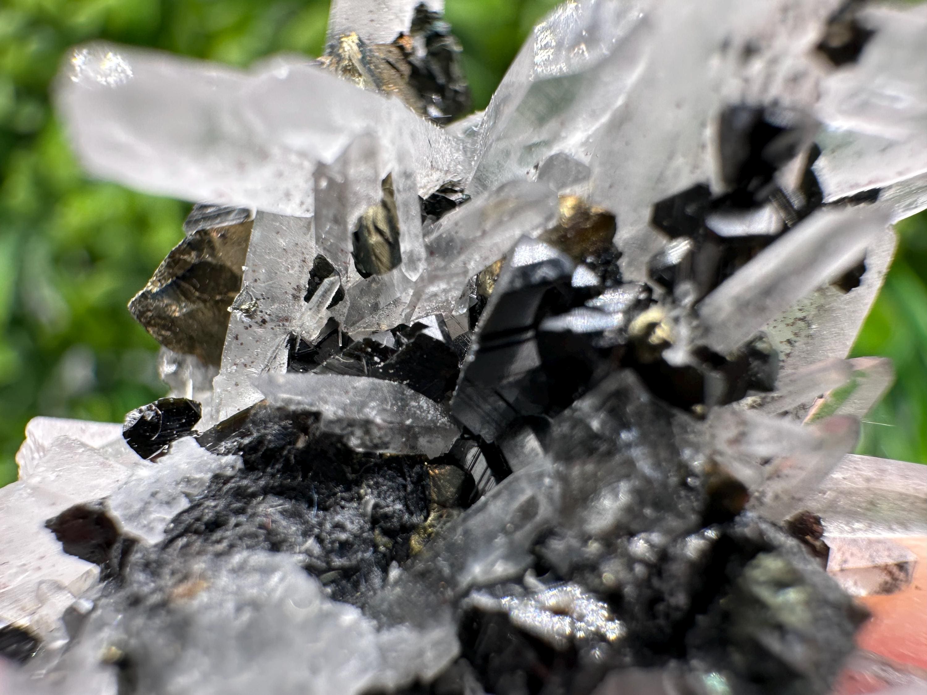 Wonderful Sphalerite Chalcopyrite on  Quartz whit Galena feom 9 th September mine,Bulgaria,natural,collection mineral specimen,gift