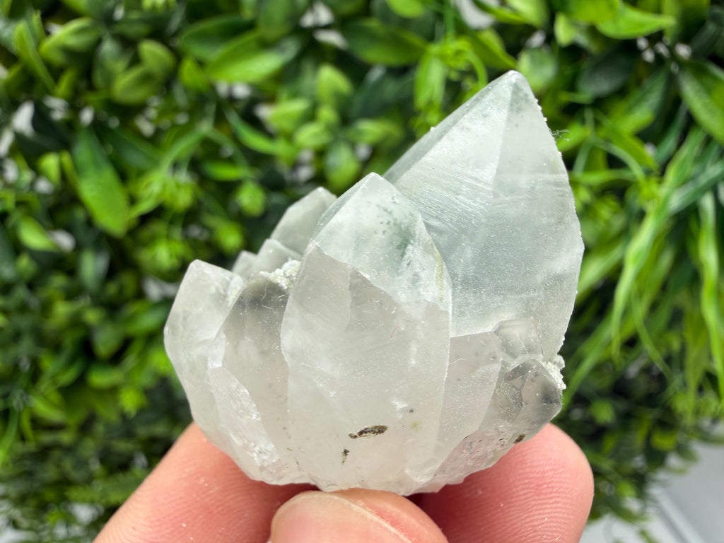 Wonderful Transparent Quartz whit Chlorite ,From 9th September mine,Madan,Bulgaria,Quartz,Quartz crystal,mineral specimen,collection quartz