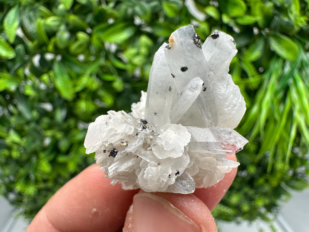 Lovely specimen Green Quartz inclusions Chlorite and Sphalerite/ Natural minerals/ Souvenir crystal gift minerals famous 9th September/Madan