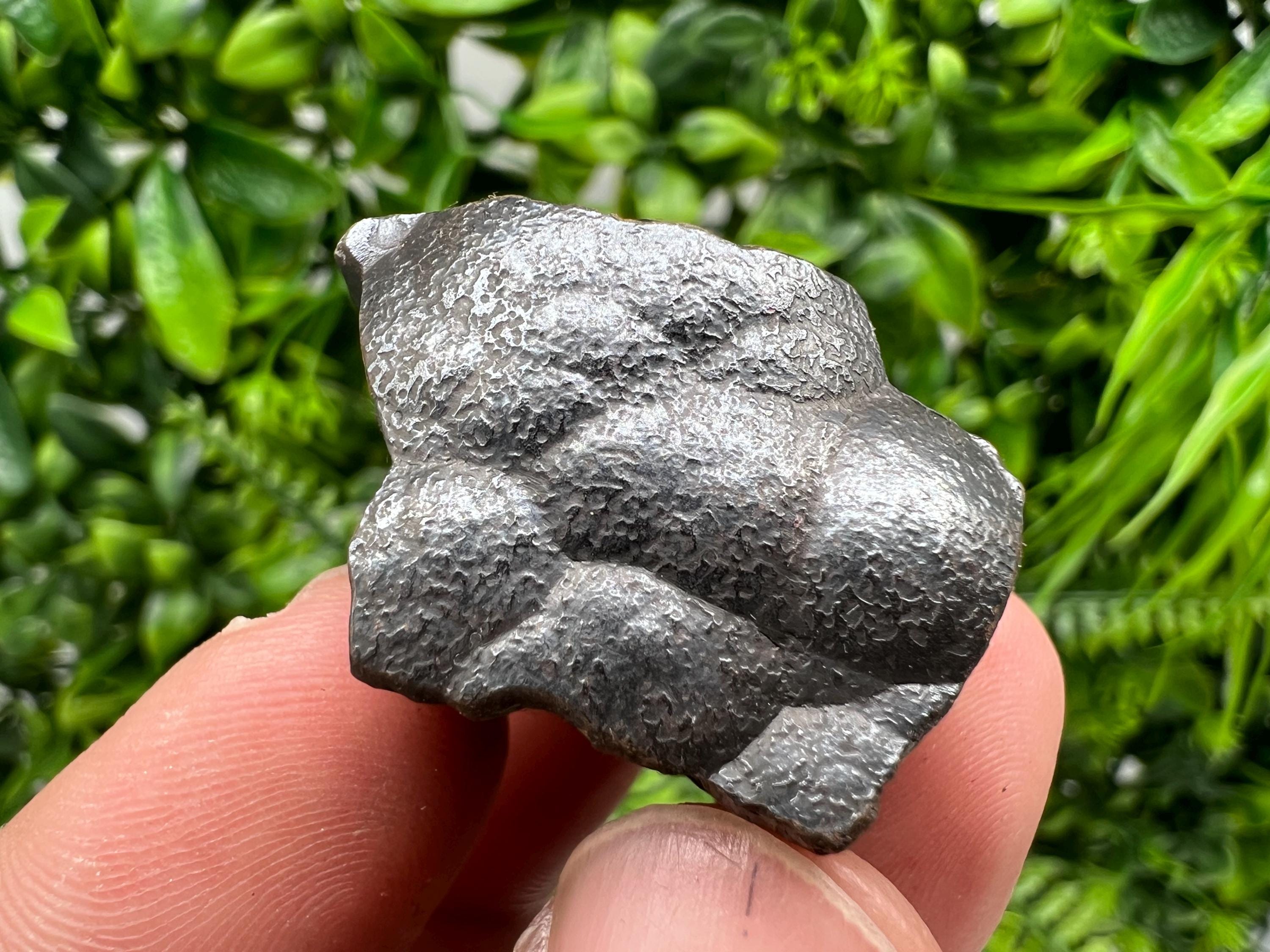 Botryoidal Black Hematite Specimen: Moroccan Rough Crystal for Reiki Chakra