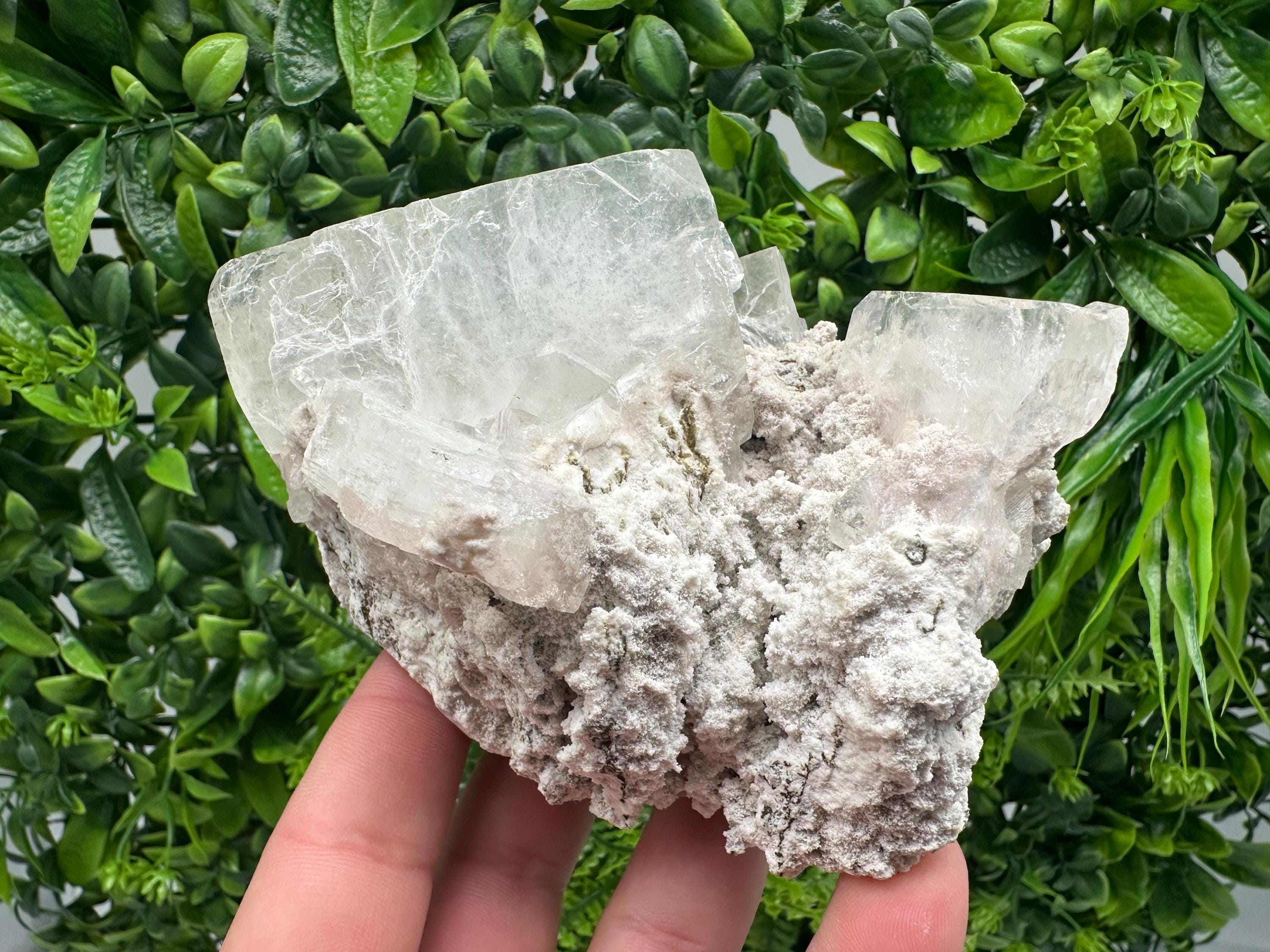 STUNNING Transparent Apophyllite on Chalcedony,natural, collection minerals specimen,India Minerals,Crystal, Stone Mineral Specimens India