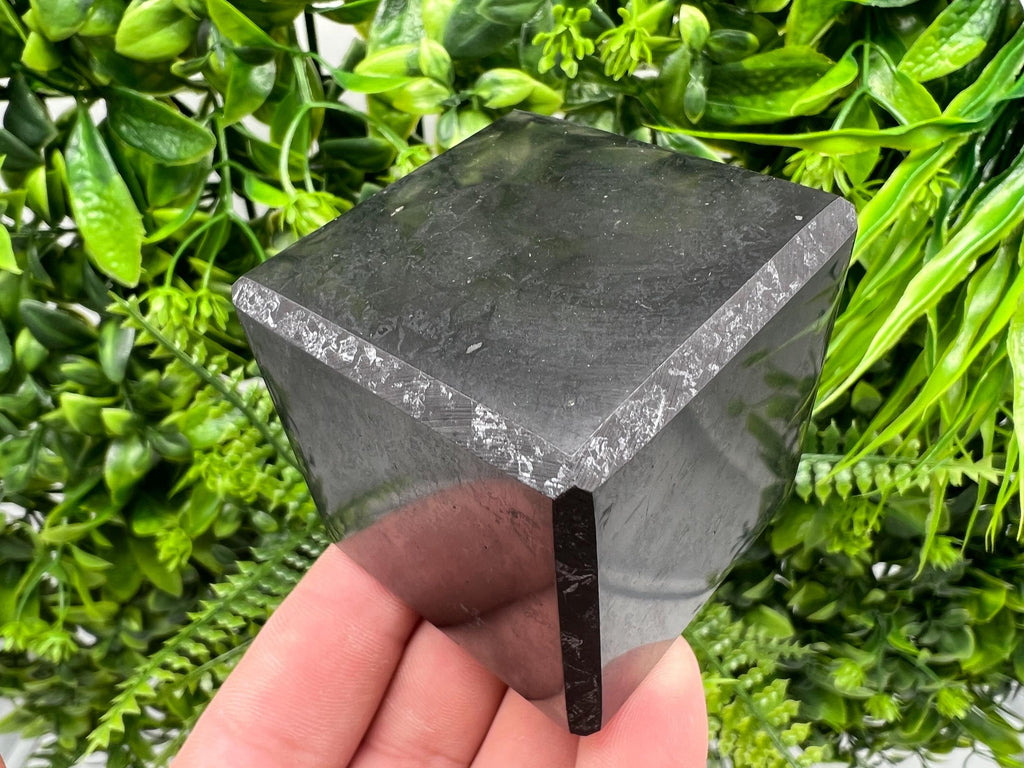 Shungite Crystal Cube (5cm): EMF & 5G Protection, Healing Stone