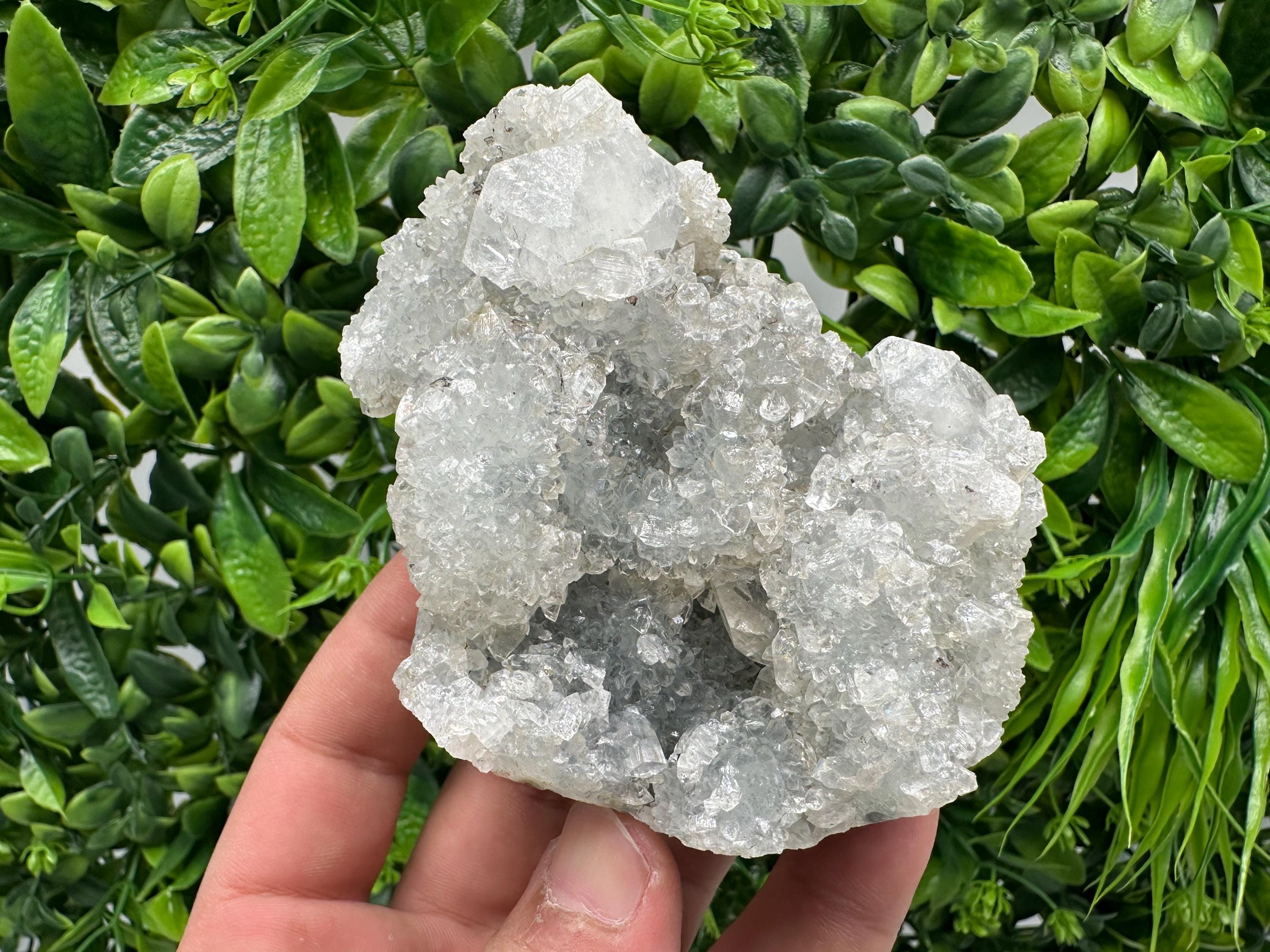 STUNNING Apophyllite,Stilbite,on CHALCEDONY,natural,collection minerals specimen,India ,Mineral,Crystal,Stone Mineral Specimen India Crystal