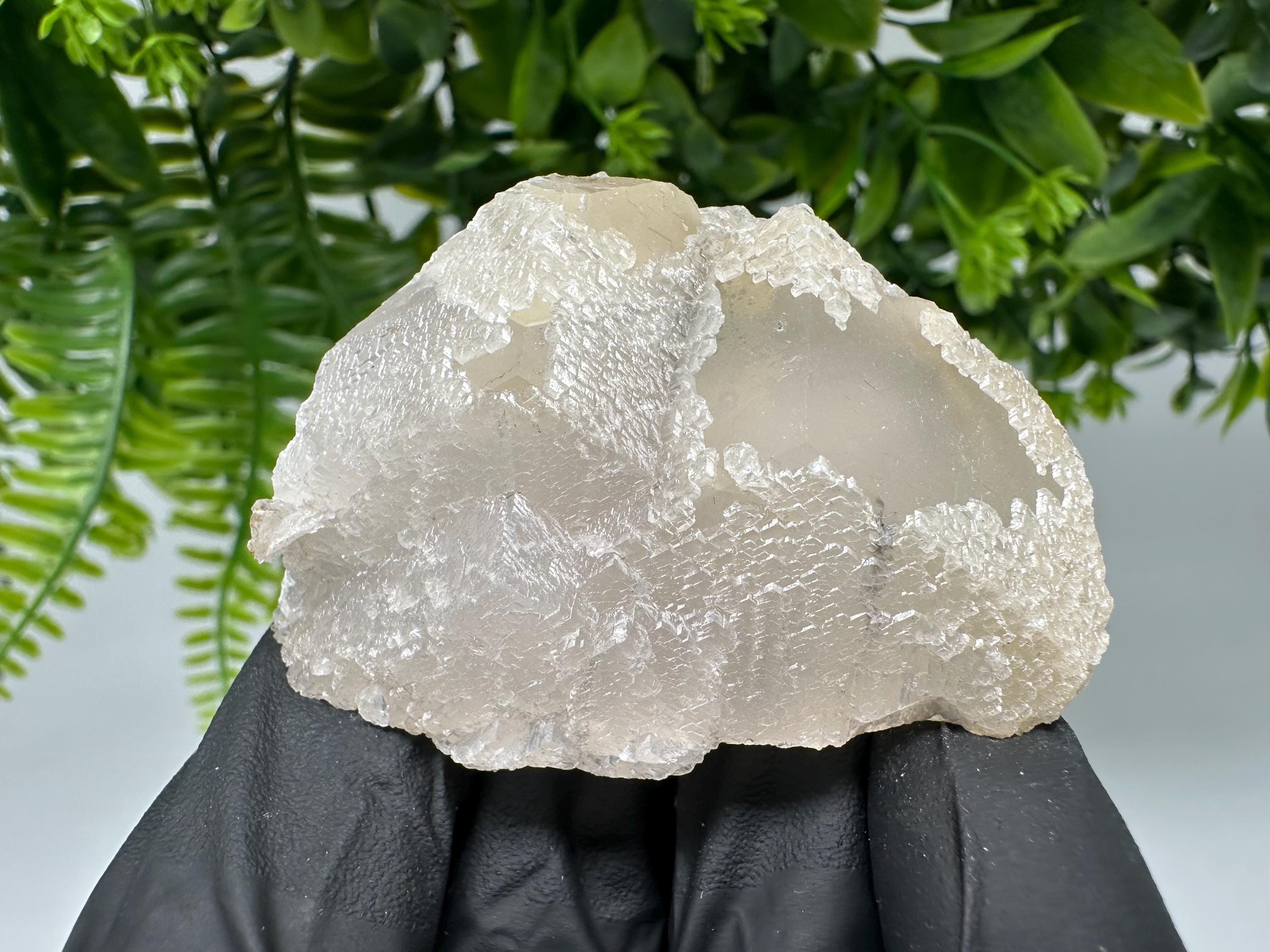 Calcite on Quartz,Chlorite from Borieva mine,Madan,Bulgaria,mineral specimen,collected crystal,geological minerals,collecting crystal