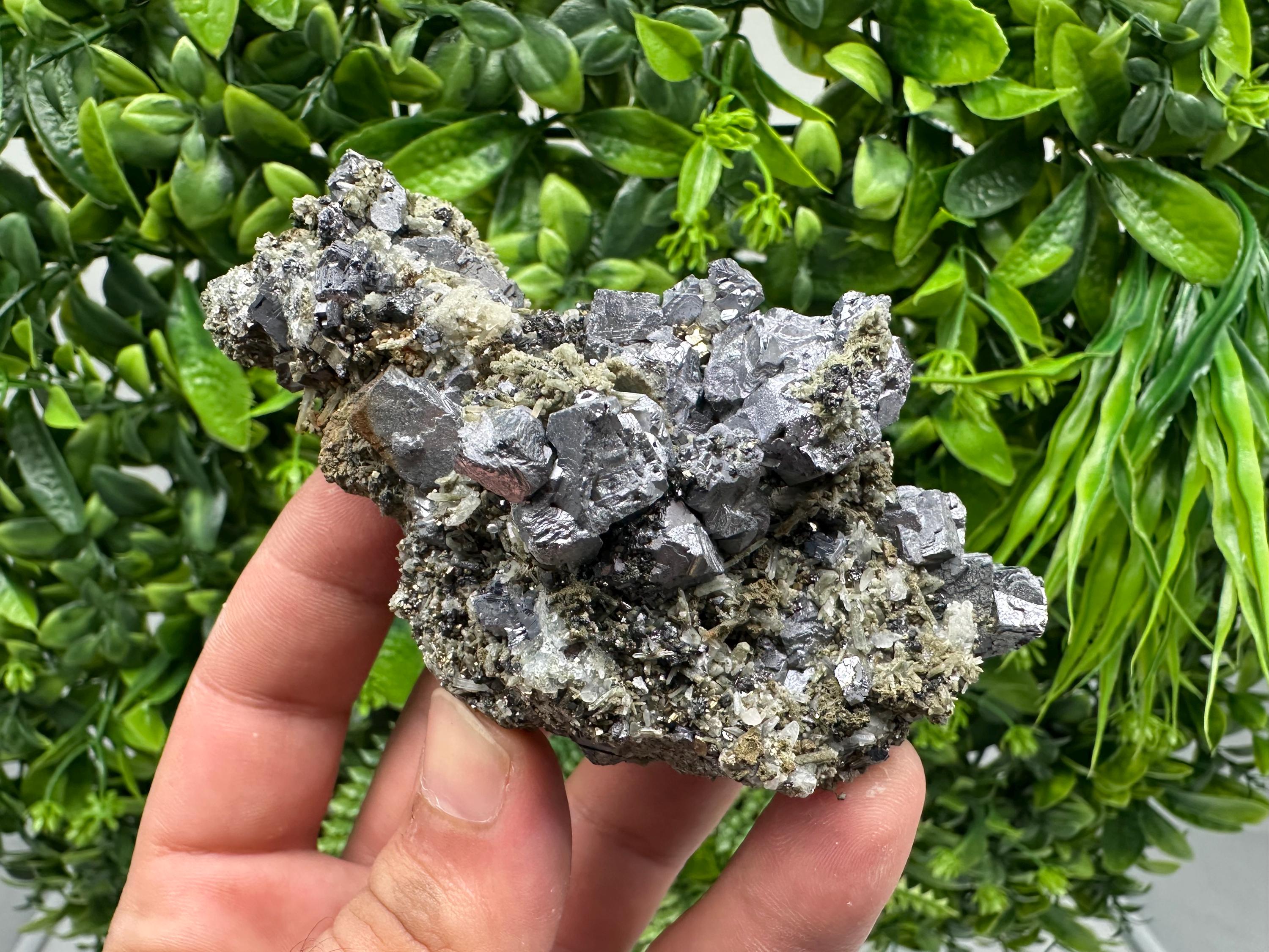 Lovely Galena on Quartz whit Calcite,Pyrite from Borieva mine,Madan,Bulgaria,Natural,Collection minral specimen,crystal,Metaphysical,Geology