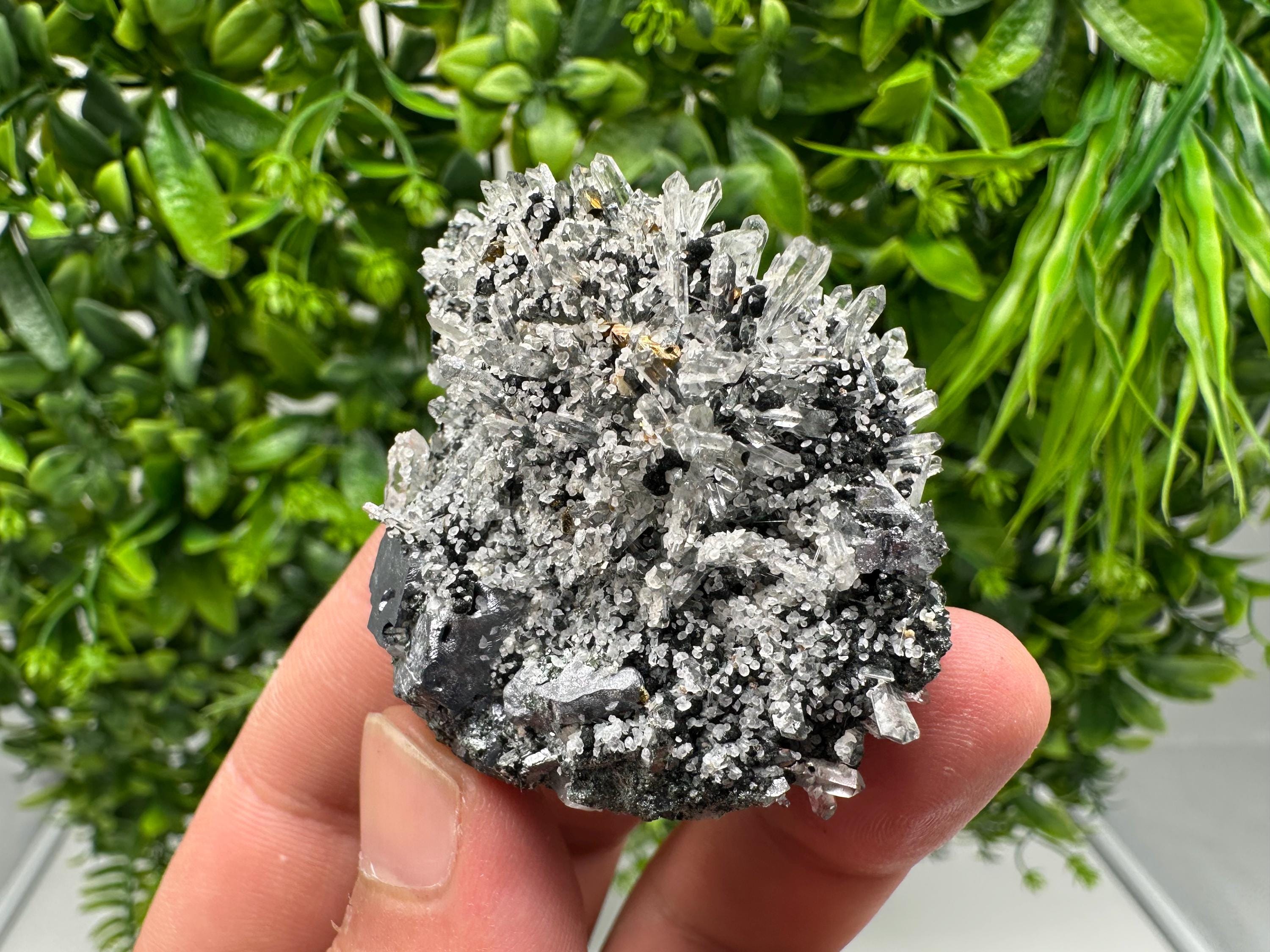 Lovely Galena on Quartz whit Calcite,Pyrite from Borieva mine,Madan,Bulgaria,Natural,Collection minral specimen,crystal,Metaphysical,Geology