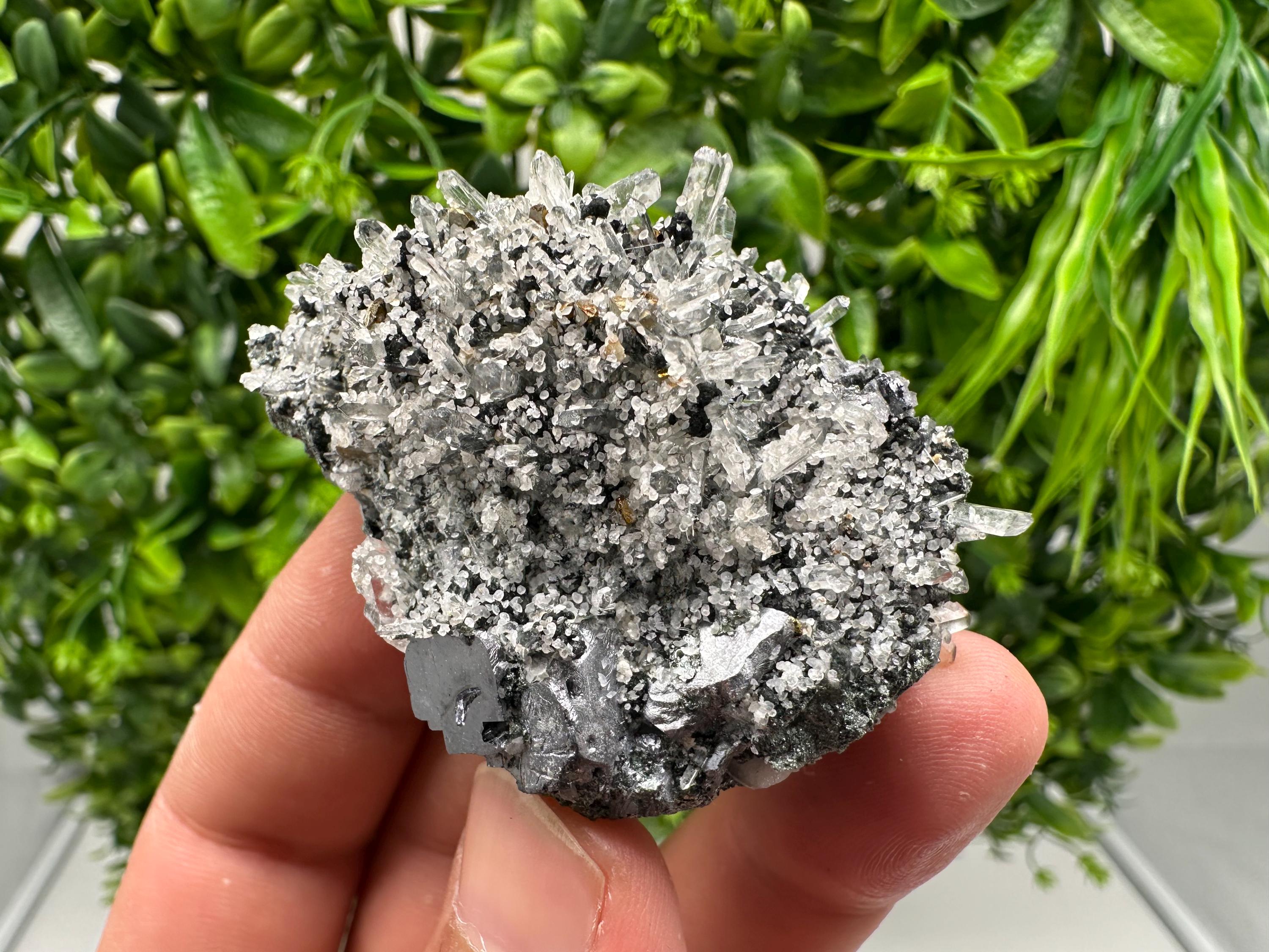 Lovely Galena on Quartz whit Calcite,Pyrite from Borieva mine,Madan,Bulgaria,Natural,Collection minral specimen,crystal,Metaphysical,Geology