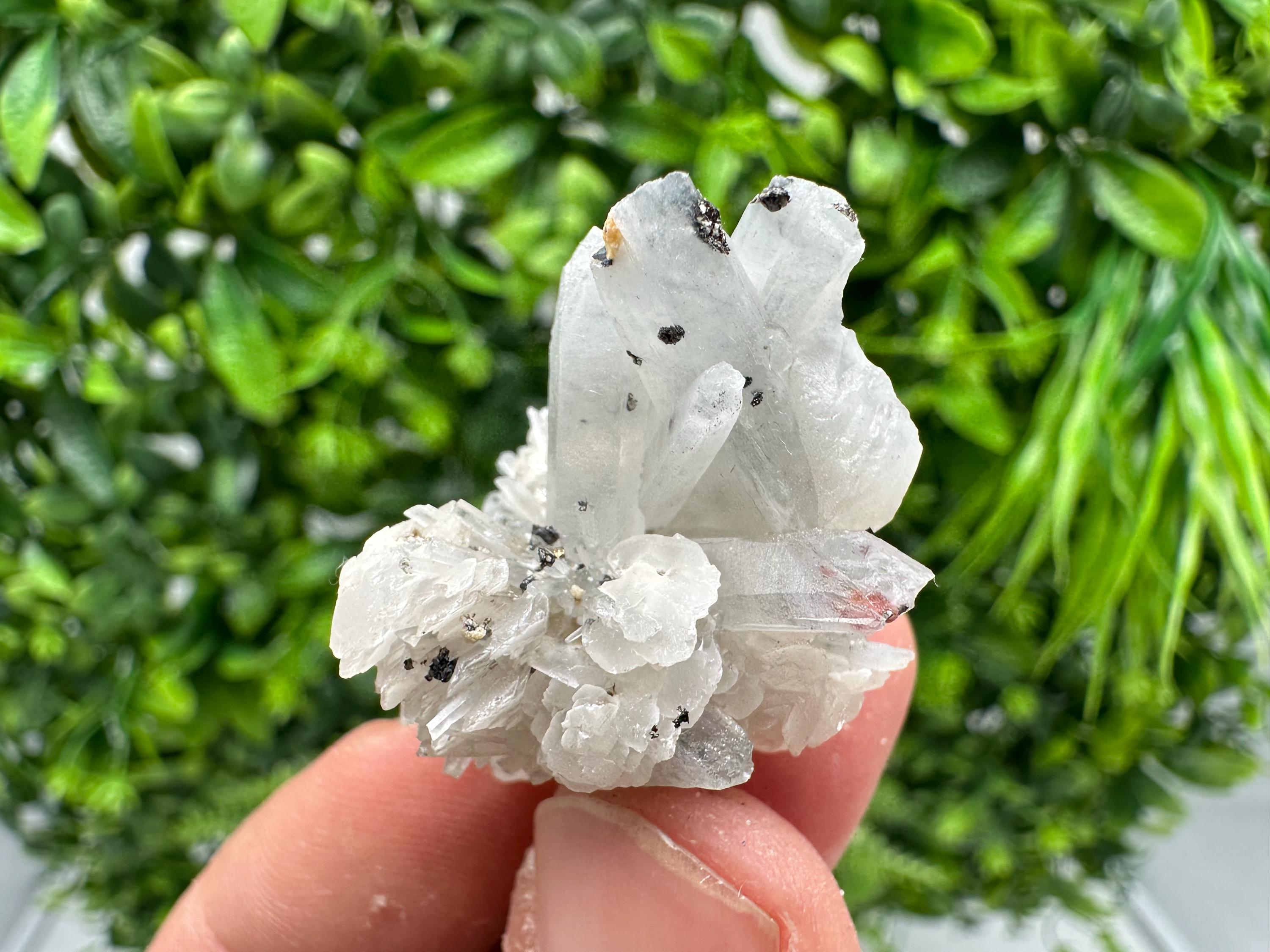 Lovely specimen Green Quartz inclusions Chlorite and Sphalerite/ Natural minerals/ Souvenir crystal gift minerals famous 9th September/Madan
