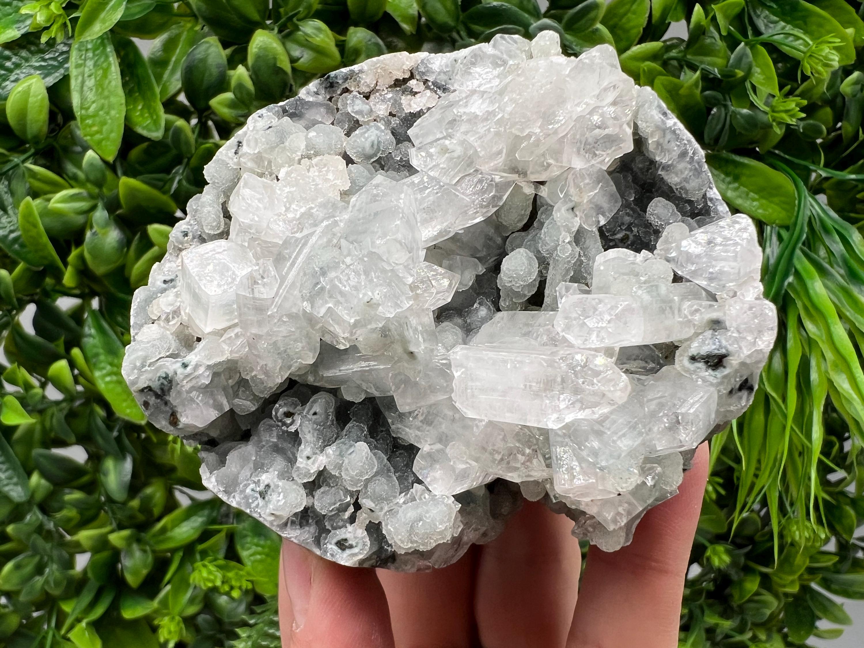STUNNING Transparent Apophyllite on Chalcedony,natural, collection minerals specimen,India Minerals,Crystal, Stone Mineral Specimens India