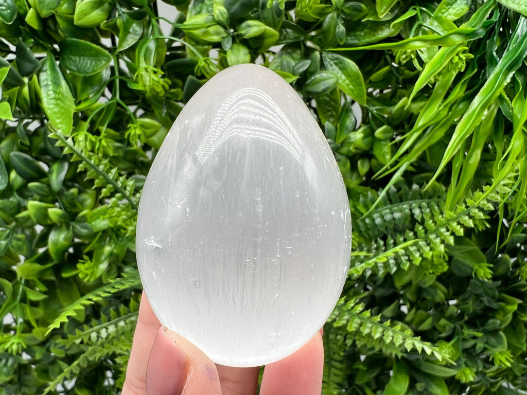 Selenite Crystal Egg: Home Decor, Crystal Healing (5/7cm)