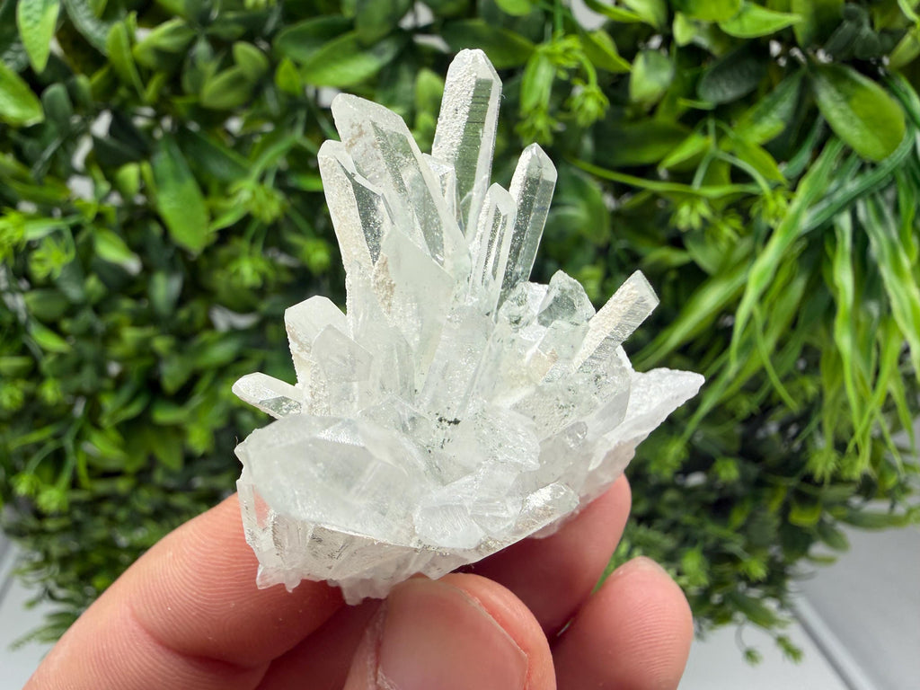 Wonderful Transparent Quartz whit Chlorite ,From 9th September mine,Madan,Bulgaria,Quartz,Quartz crystal,mineral specimen,collection quartz