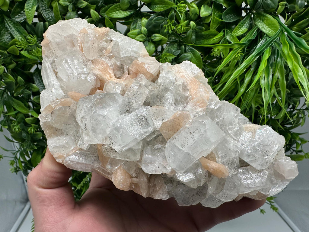 STUNNING Apophyllite,Stilbite,on CHALCEDONY,natural,collection minerals specimen,India ,Mineral,Crystal,Stone Mineral Specimen India Crystal