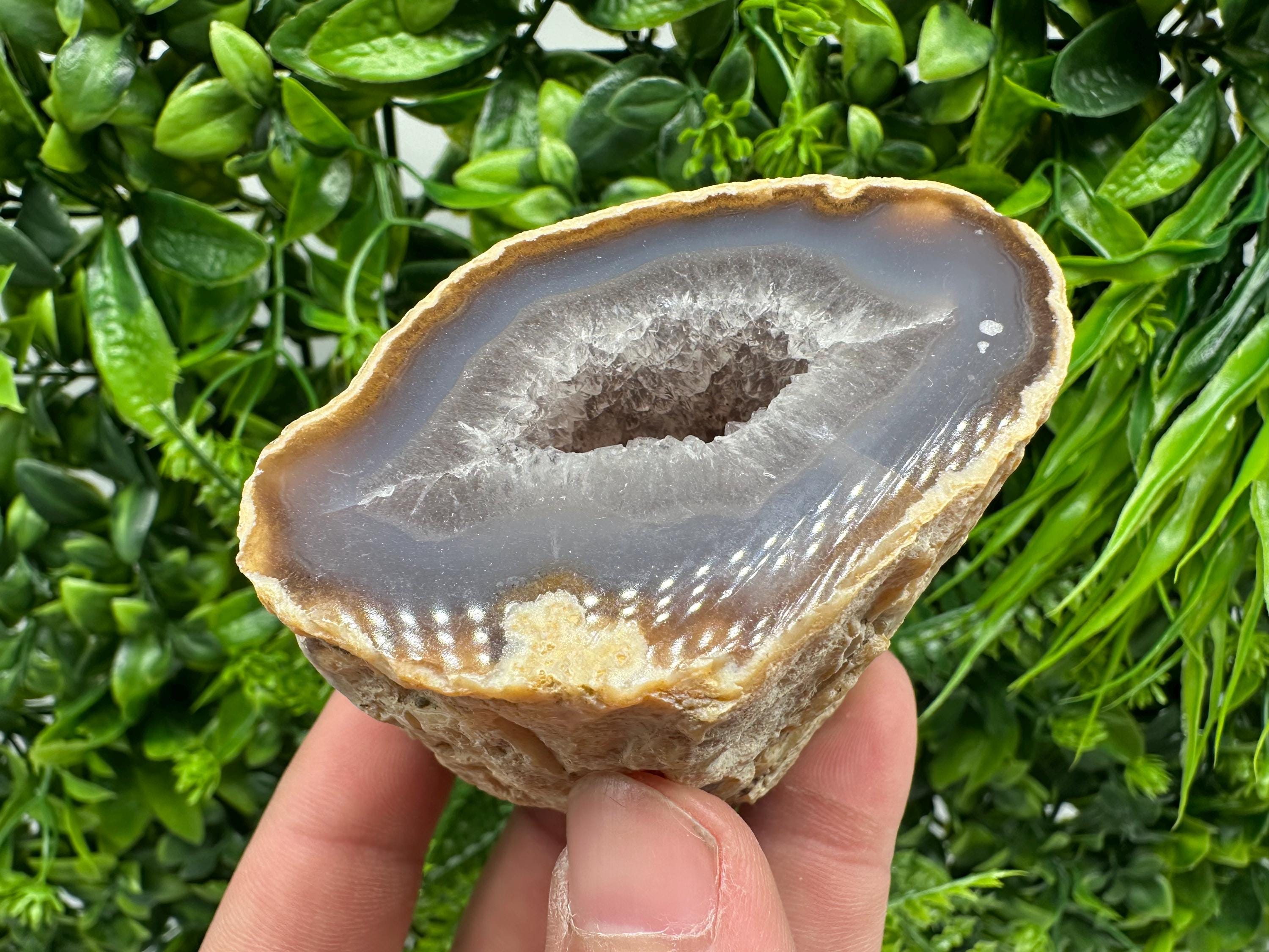 Blue Agate Druzy Geode: Natural Quartz Crystal (7/6.5/5.5cm)