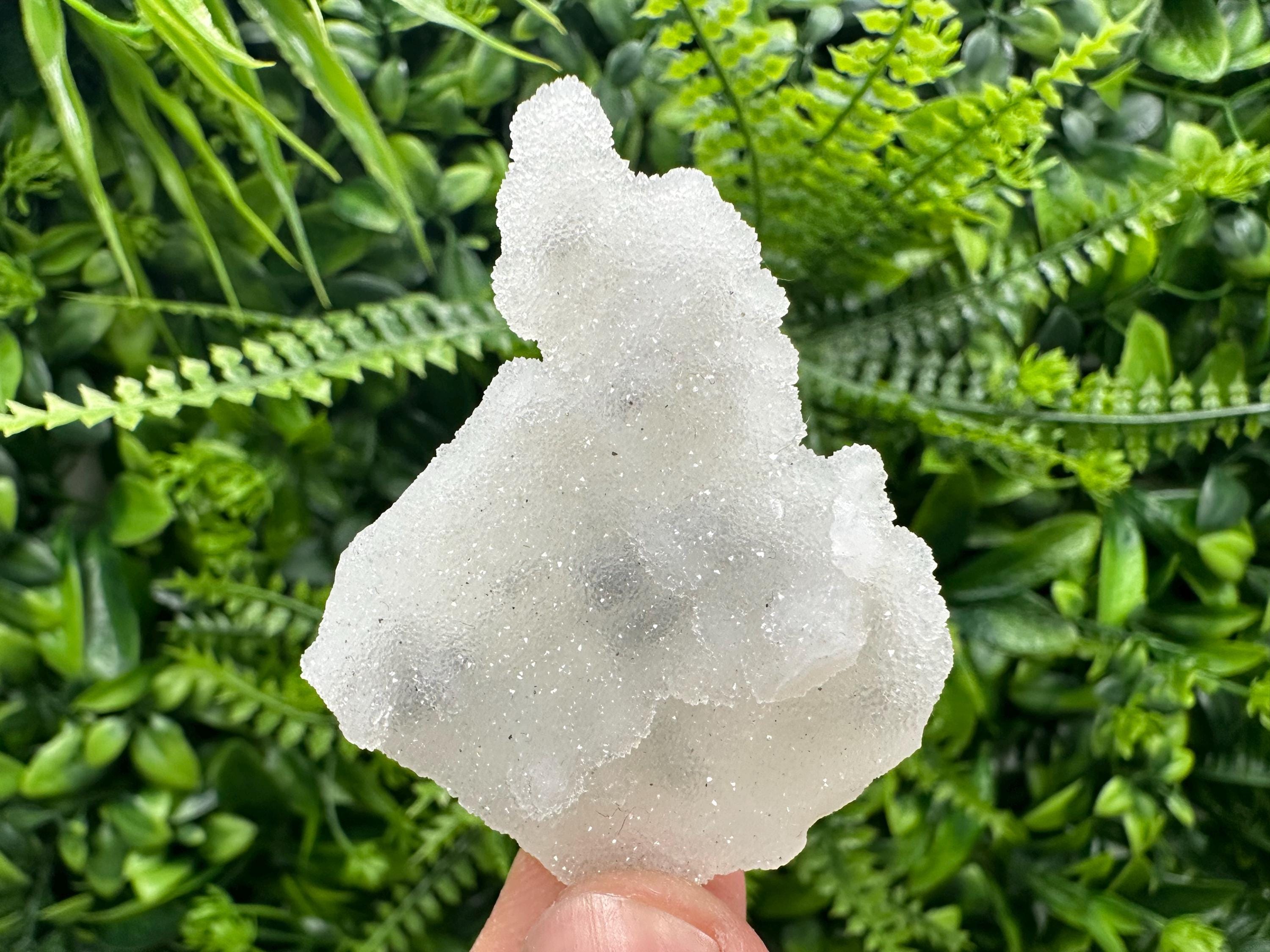 Quartz Chalcedony with Chlorite Inclusions, Home Decor Crystal (4/5/2 cm)