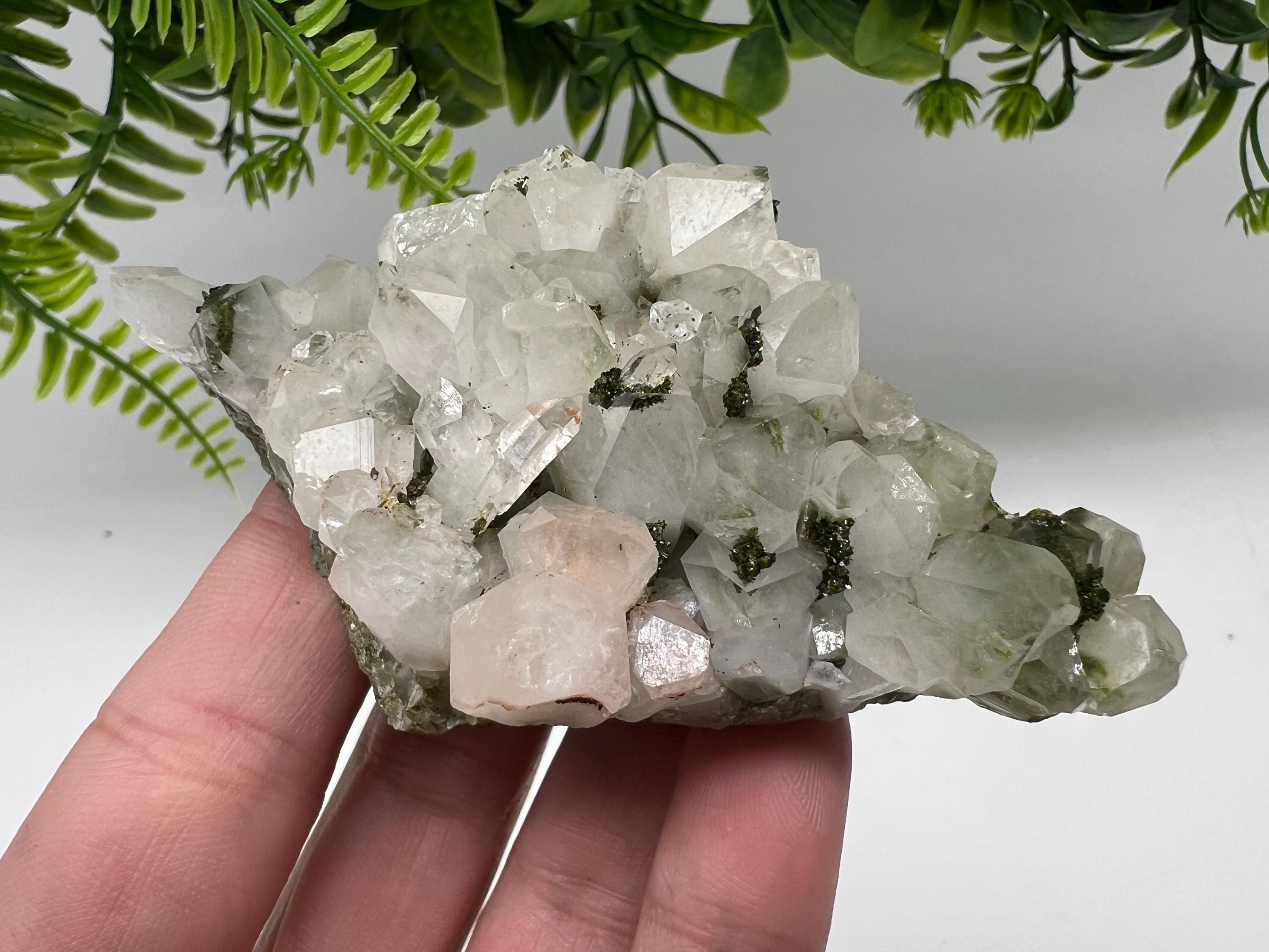 Stunning,Epidote with Quartz from Hakkari Turkey,Rainbow EPIDOTE,Mineral,Collection,Collection’s,GIFT,Epidote Crystal,Epidote from Turkey