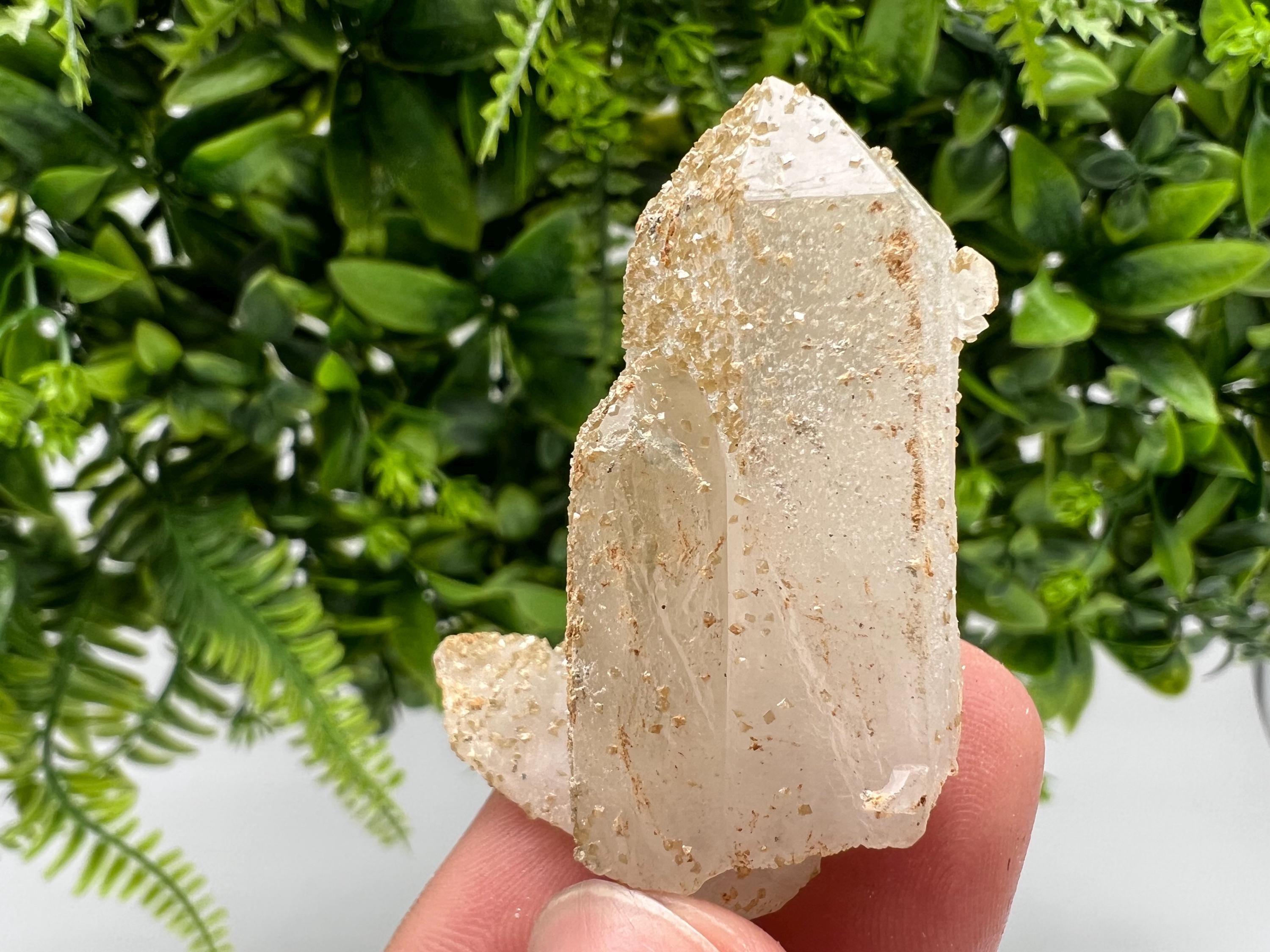 Quartz whit Brown Rhodochrosite from Djurcovo mine,Bulgaria,Quartz,Rhodochrosite cluster,natural mineral,collection crystal,mineral specimen