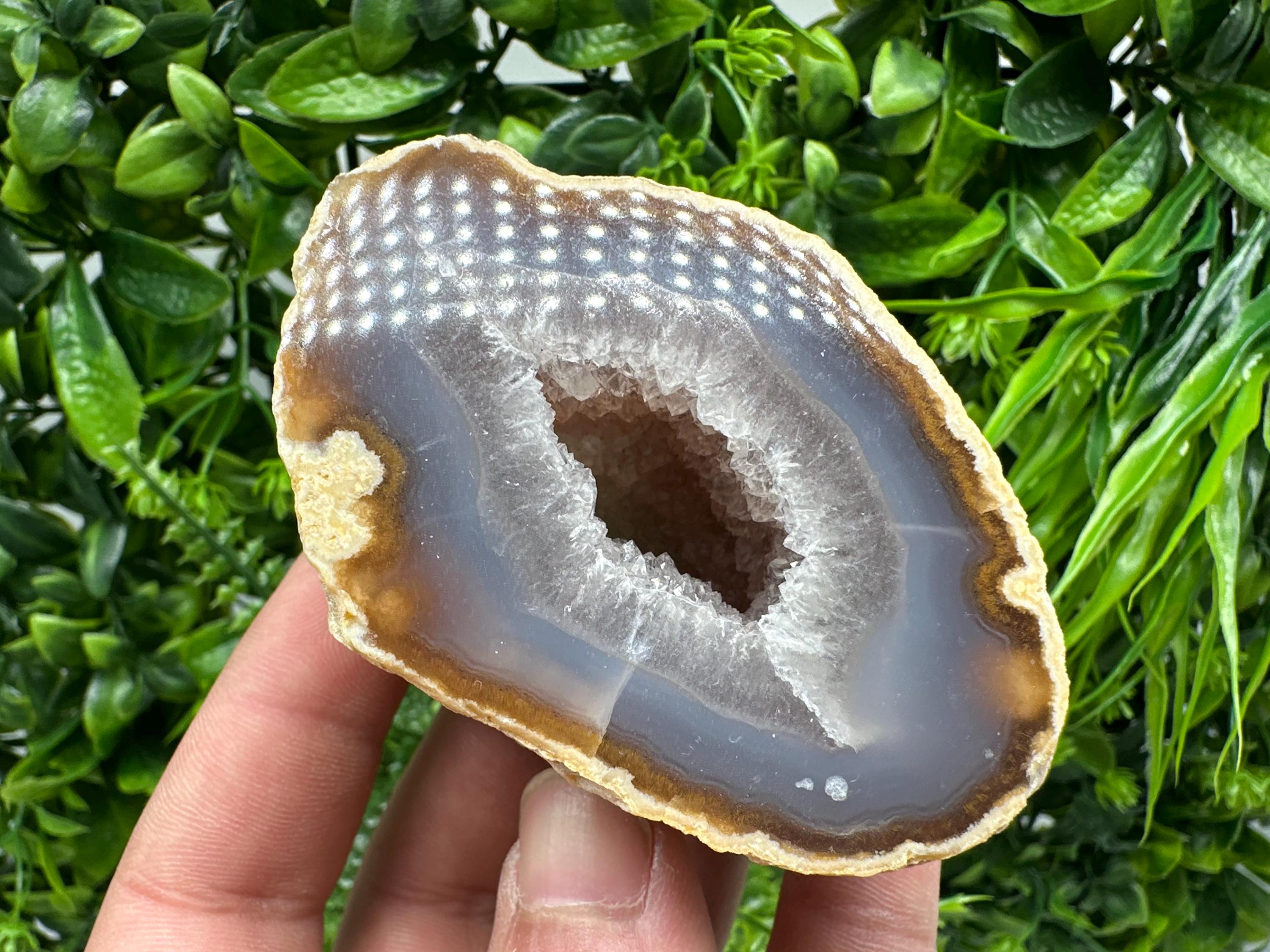 Blue Agate Druzy Geode: Natural Quartz Crystal (7/6.5/5.5cm)