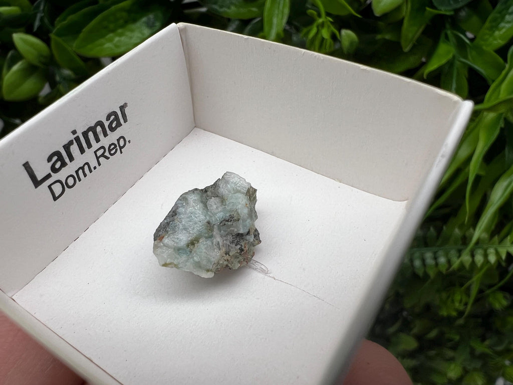 Rare Raw LARIMAR,mineral specimen,collection crystal,minerals,Larimat crystal,from Dom.Rep.,rare raw Larimat,home decor,wholesale cluste