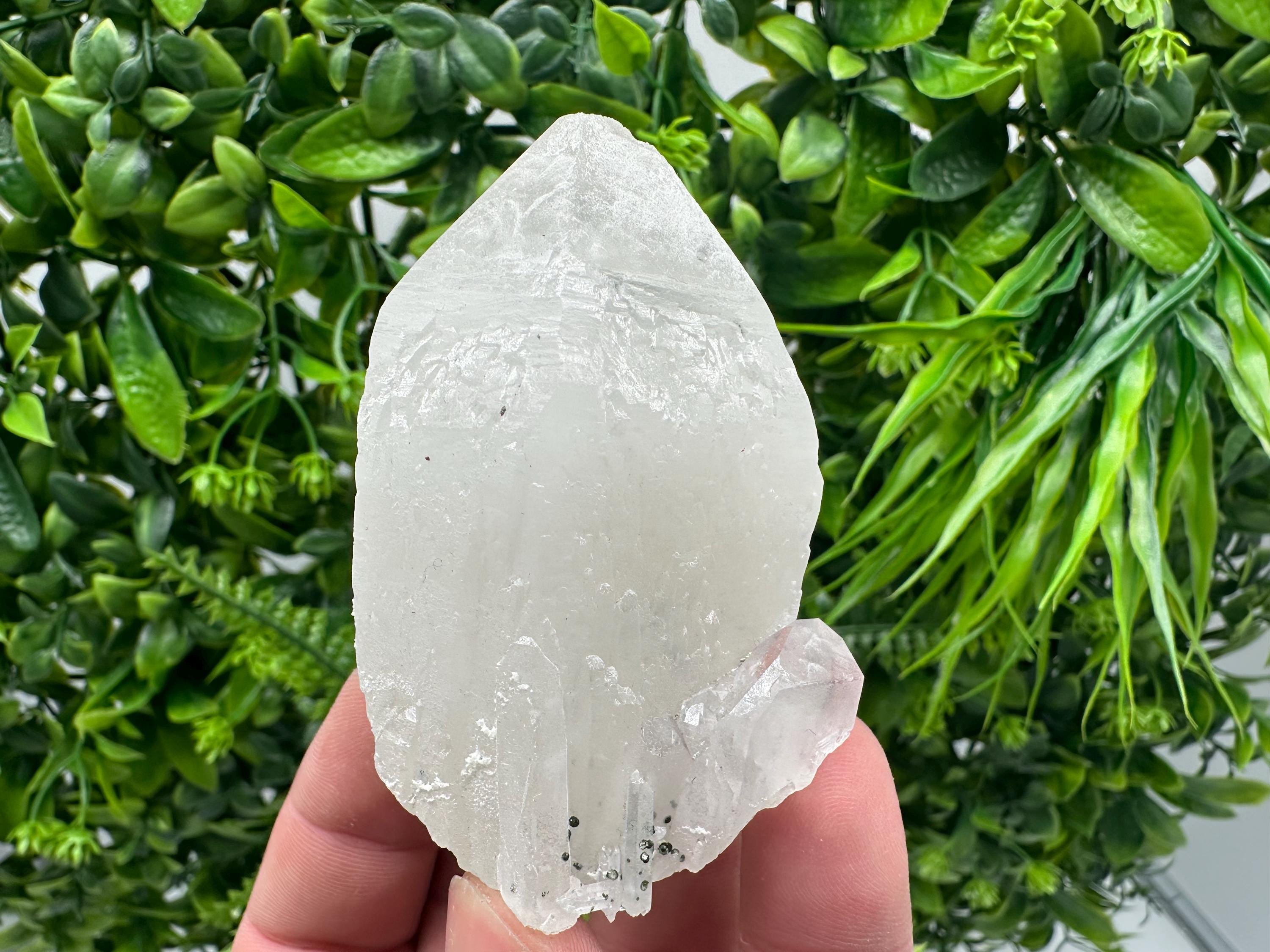Lovely specimen Green Quartz inclusions Chlorite and Sphalerite/ Natural minerals/ Souvenir crystal gift minerals famous 9th September/Madan