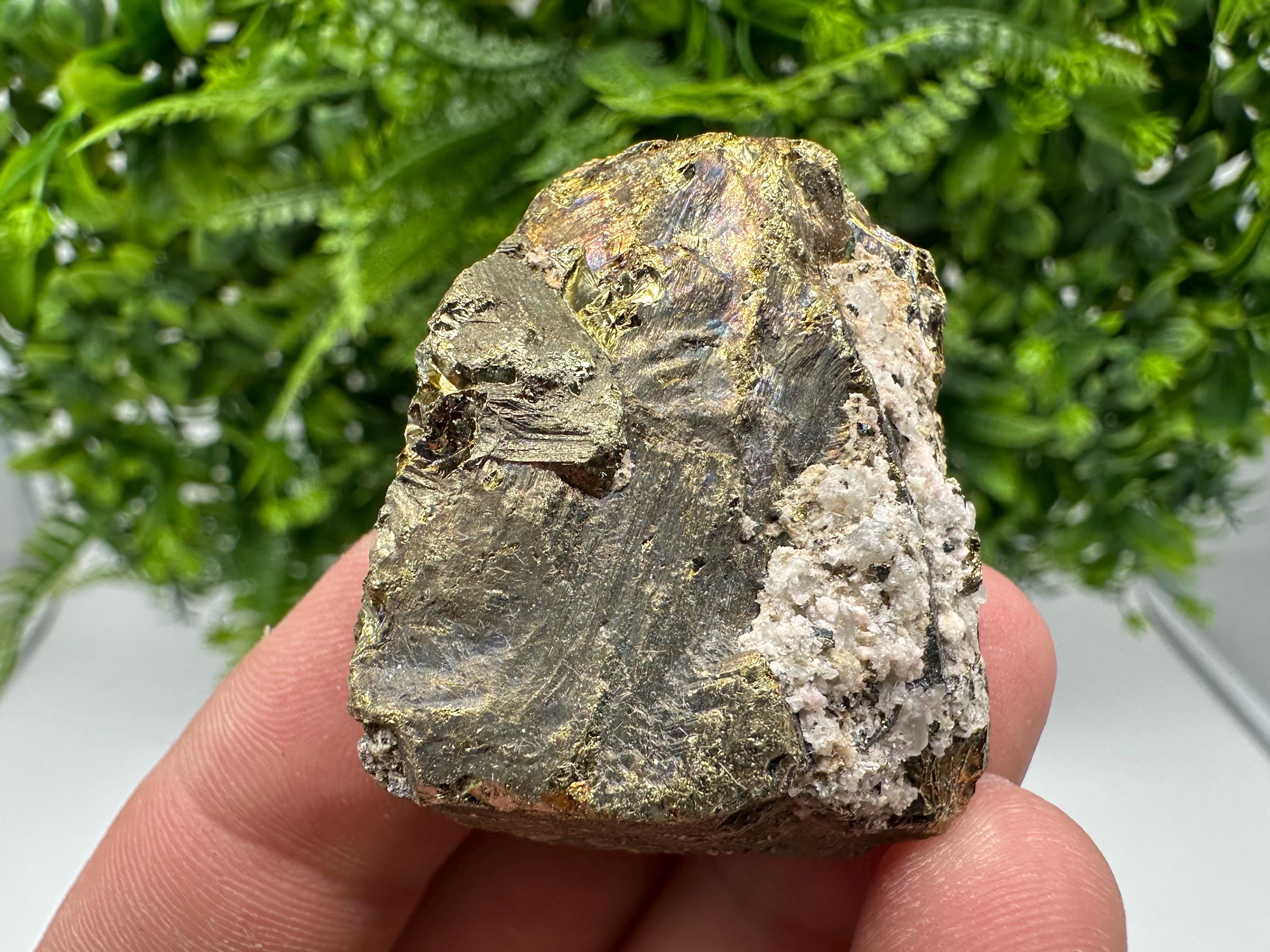 Rhodochrosite,Quartz on Chalcopyrite,mini collection mineral specimen,home decor souvenir cluster,geology,rare crystal,gift,rhodochrosite