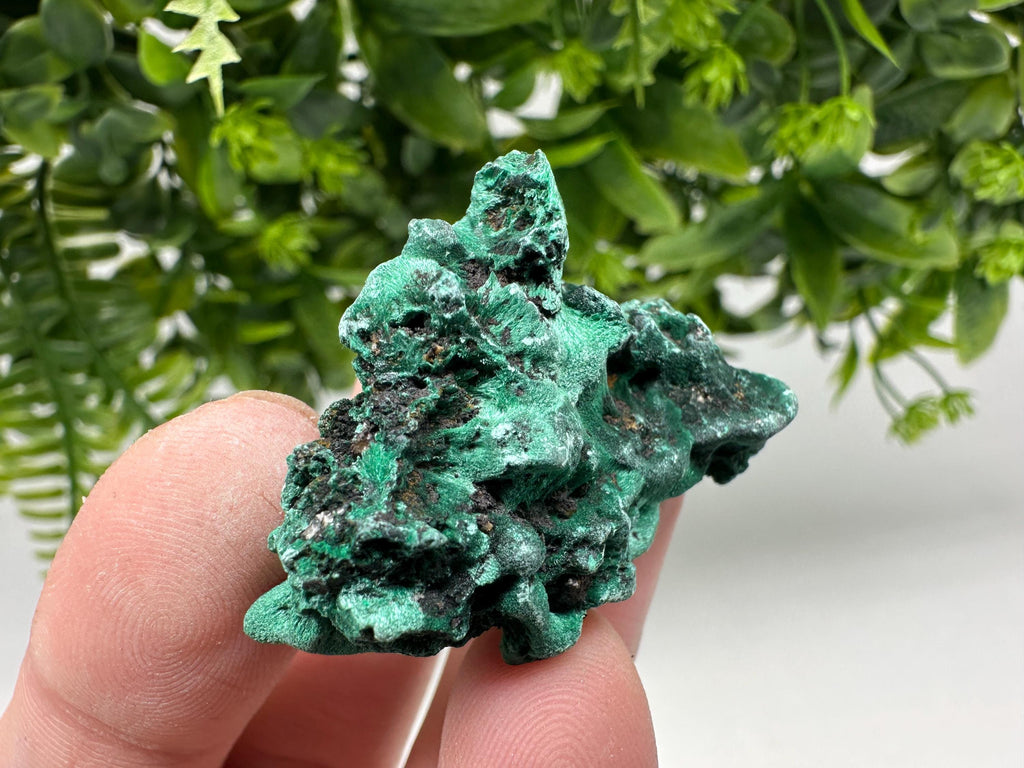 Polished Malachite Crystal from Congo, Natural Green Specimen, Chakra Stone