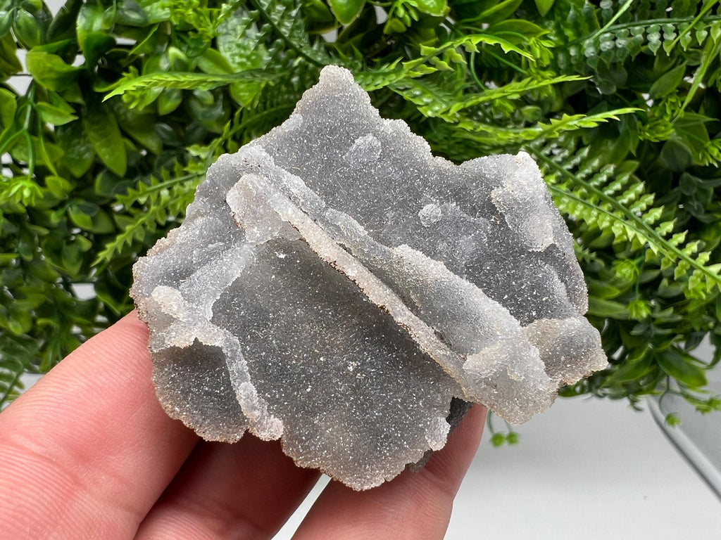 Wonderful Quartz var Chalcedony whit Chlorite natural minerals crystal gift minerals collection specimen home decor stone Quartz cluster