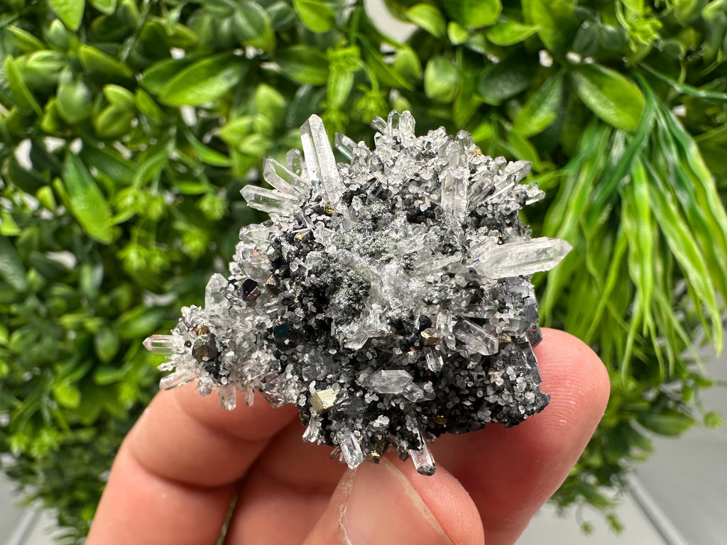 Lovely Galena on Quartz whit Calcite,Pyrite from Borieva mine,Madan,Bulgaria,Natural,Collection minral specimen,crystal,Metaphysical,Geology