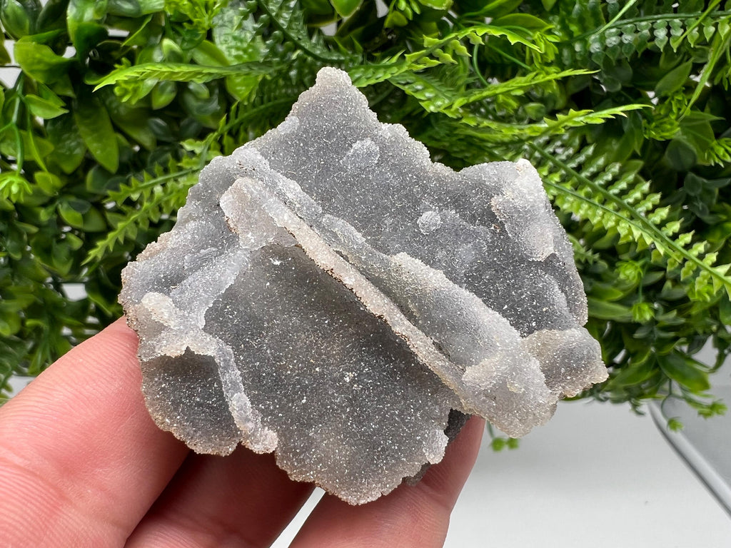 Wonderful Quartz var Chalcedony whit Chlorite natural minerals crystal gift minerals collection specimen home decor stone Quartz cluster