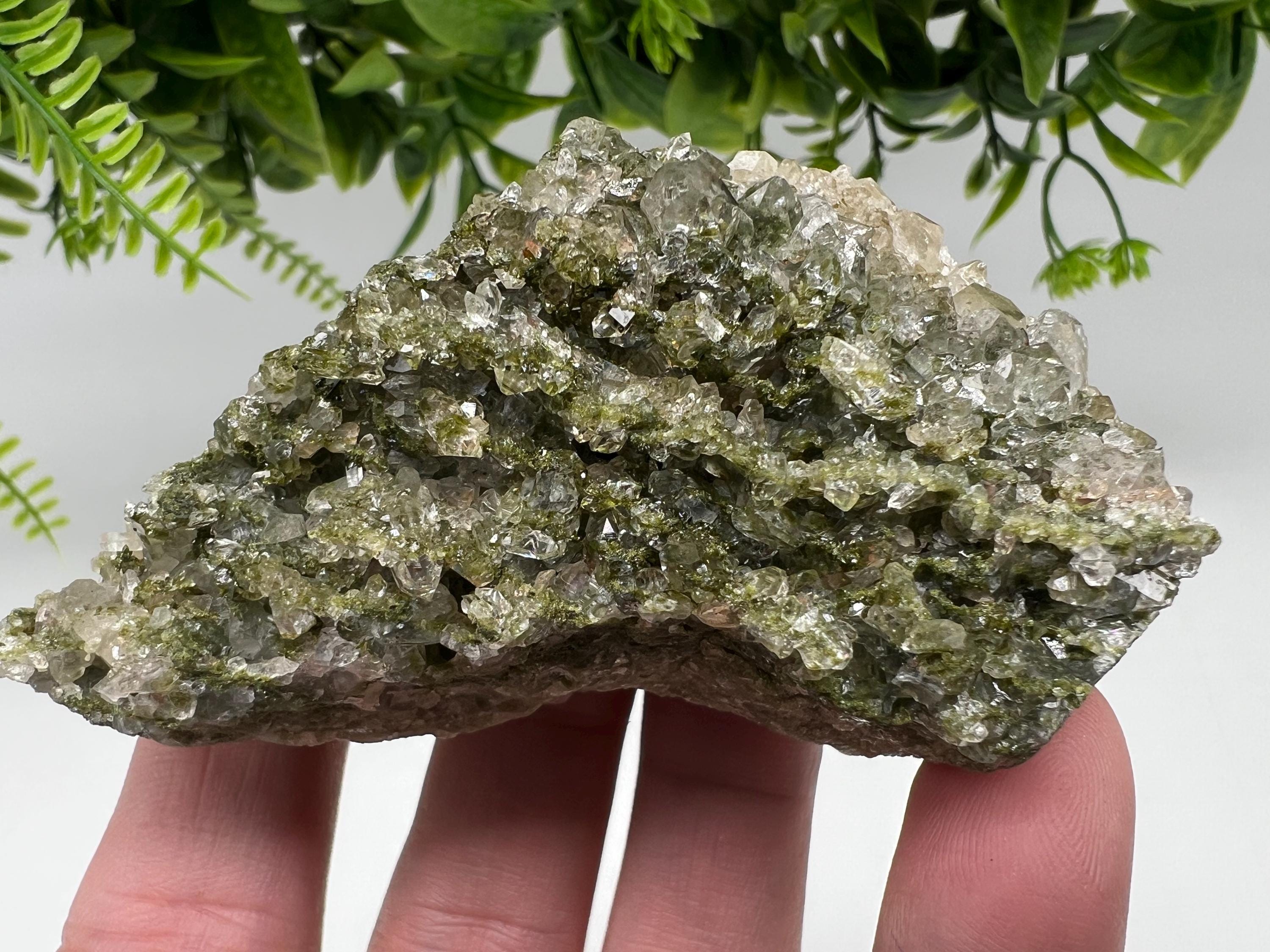 Stunning,Epidote with Quartz from Hakkari Turkey,Rainbow EPIDOTE,Mineral,Collection,Collection’s,GIFT,Epidote Crystal,Epidote from Turkey