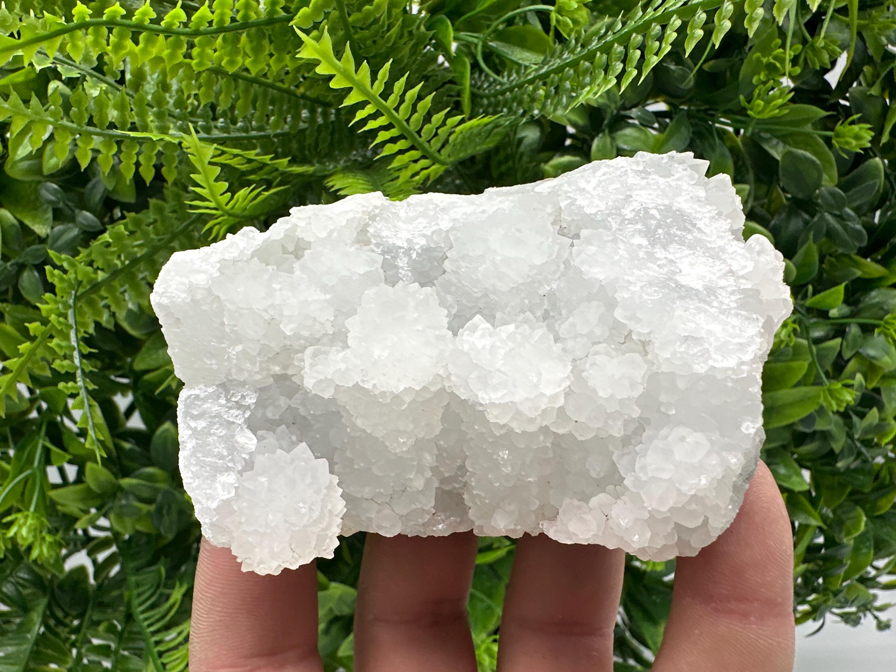 Natural Chalcedony Specimen: India Crystal Mineral, Home Decor (9/8/3.5cm)