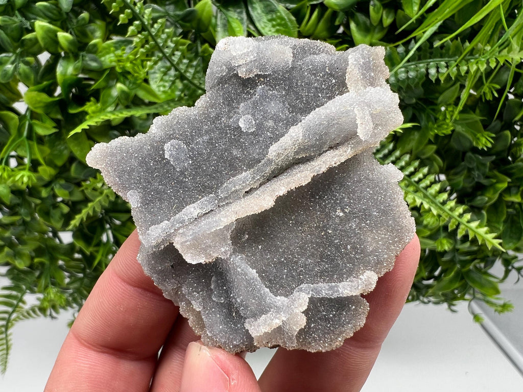 Wonderful Quartz var Chalcedony whit Chlorite natural minerals crystal gift minerals collection specimen home decor stone Quartz cluster