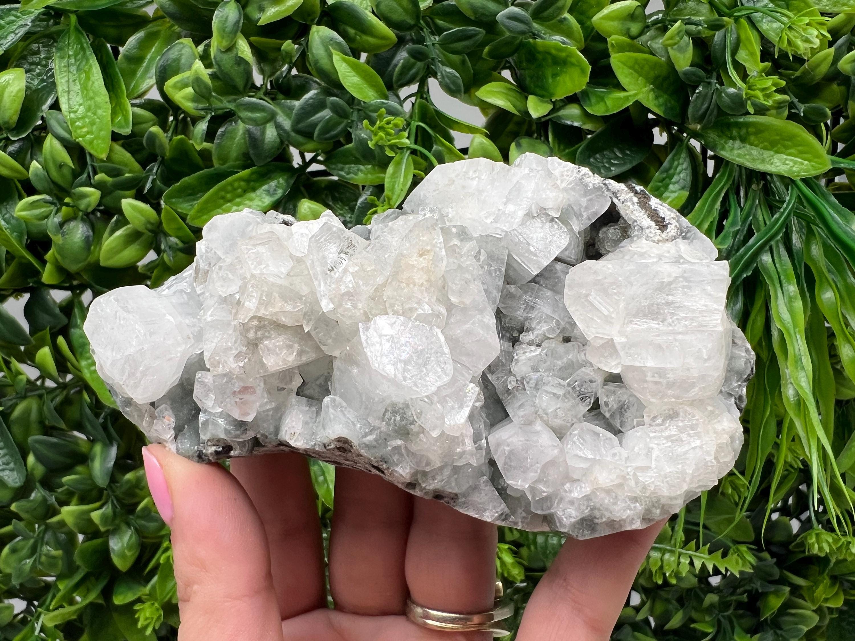 STUNNING Transparent Apophyllite on Chalcedony,natural, collection minerals specimen,India Minerals,Crystal, Stone Mineral Specimens India