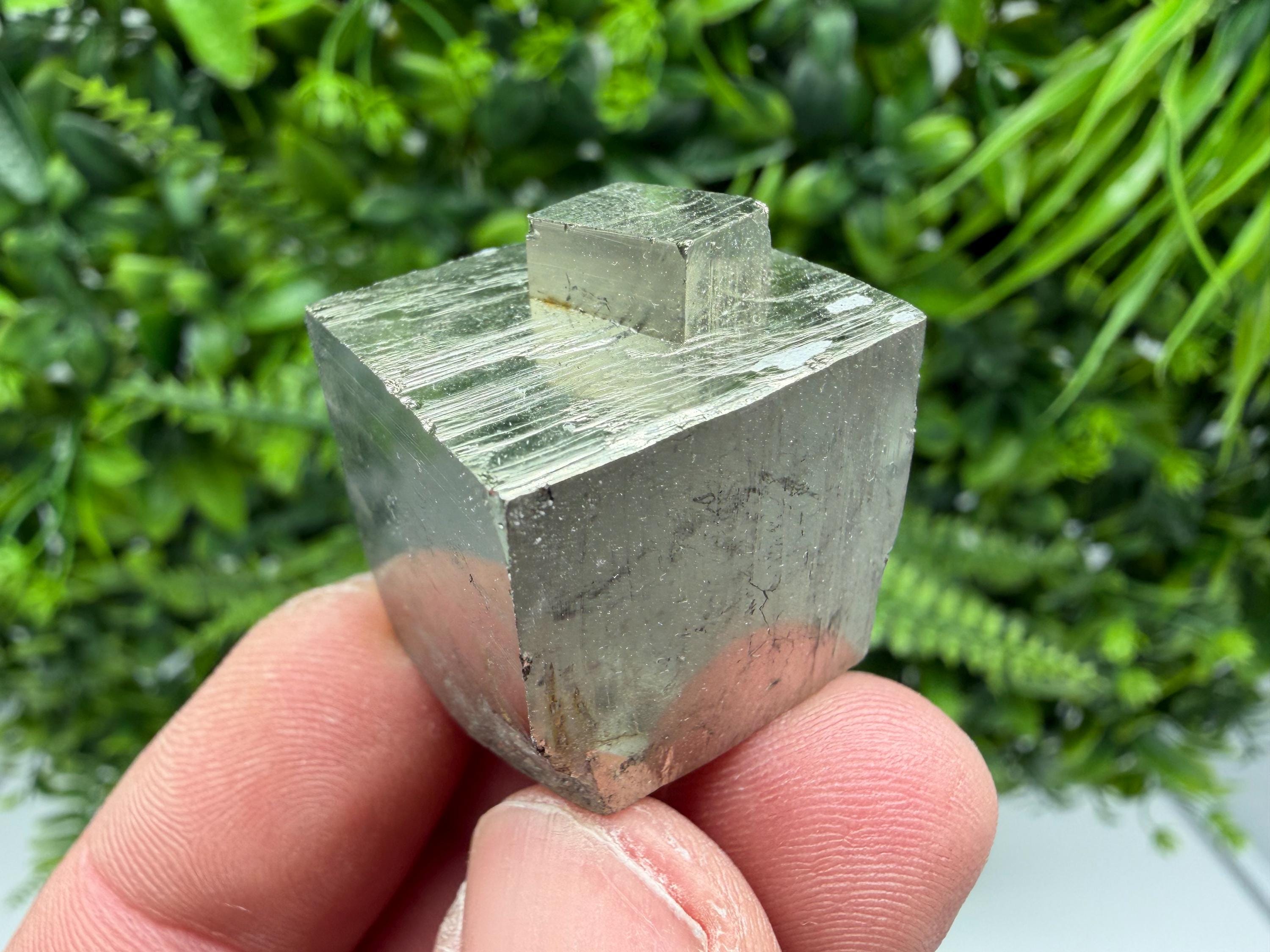 Interjoined,Pyrite,Gold,Cube PYRITE, Navajun, La Rioja, SPAIN,natural Pyrite shiny Pyrite home decor stone gift minerals,collectibls