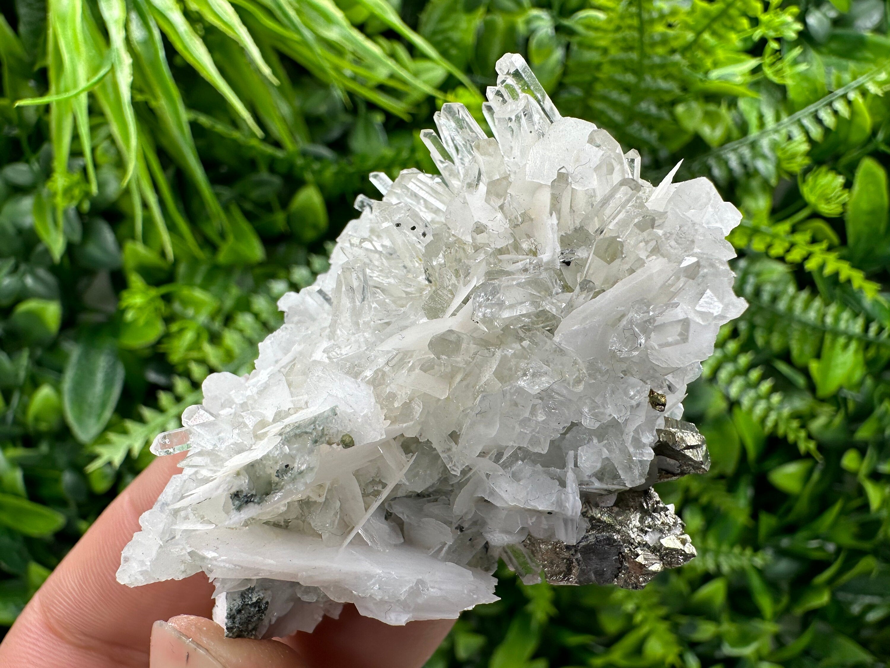 Calcite on Quartz Crystal: Borieva Mine, Bulgaria (6/5/3cm)