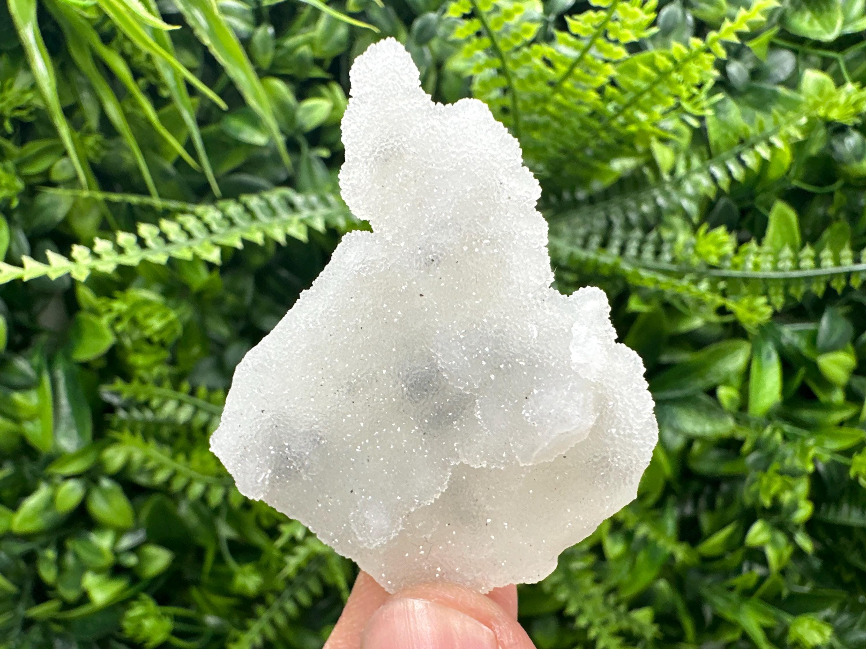 Quartz Chalcedony with Chlorite Inclusions, Home Decor Crystal (4/5/2 cm)