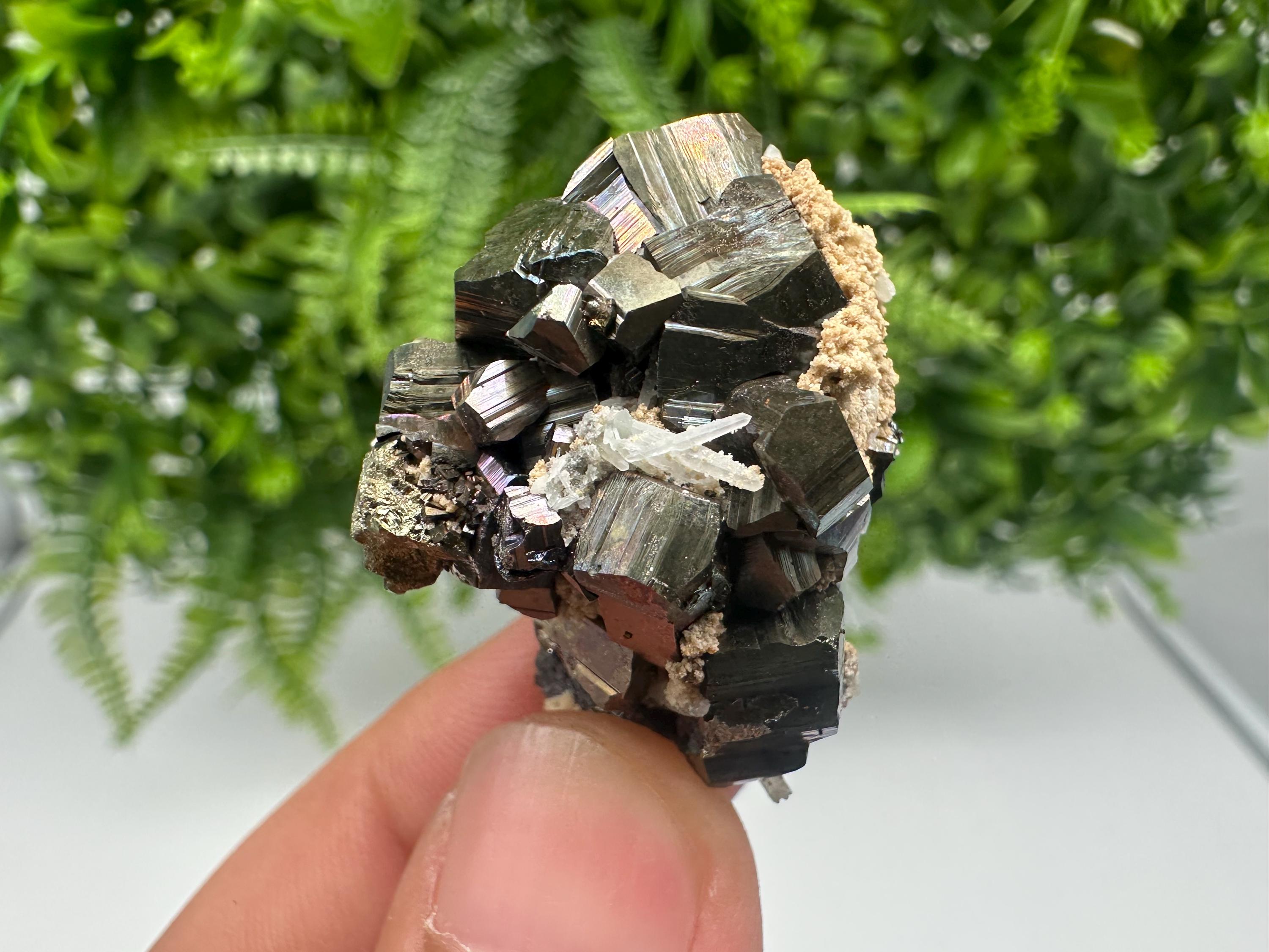Aesthetic Sphalerite whit Calcite,Pyrite from 9th September mine,Madan,Bulgaria,natural,collection mineral specimen,Home decor stone,gift