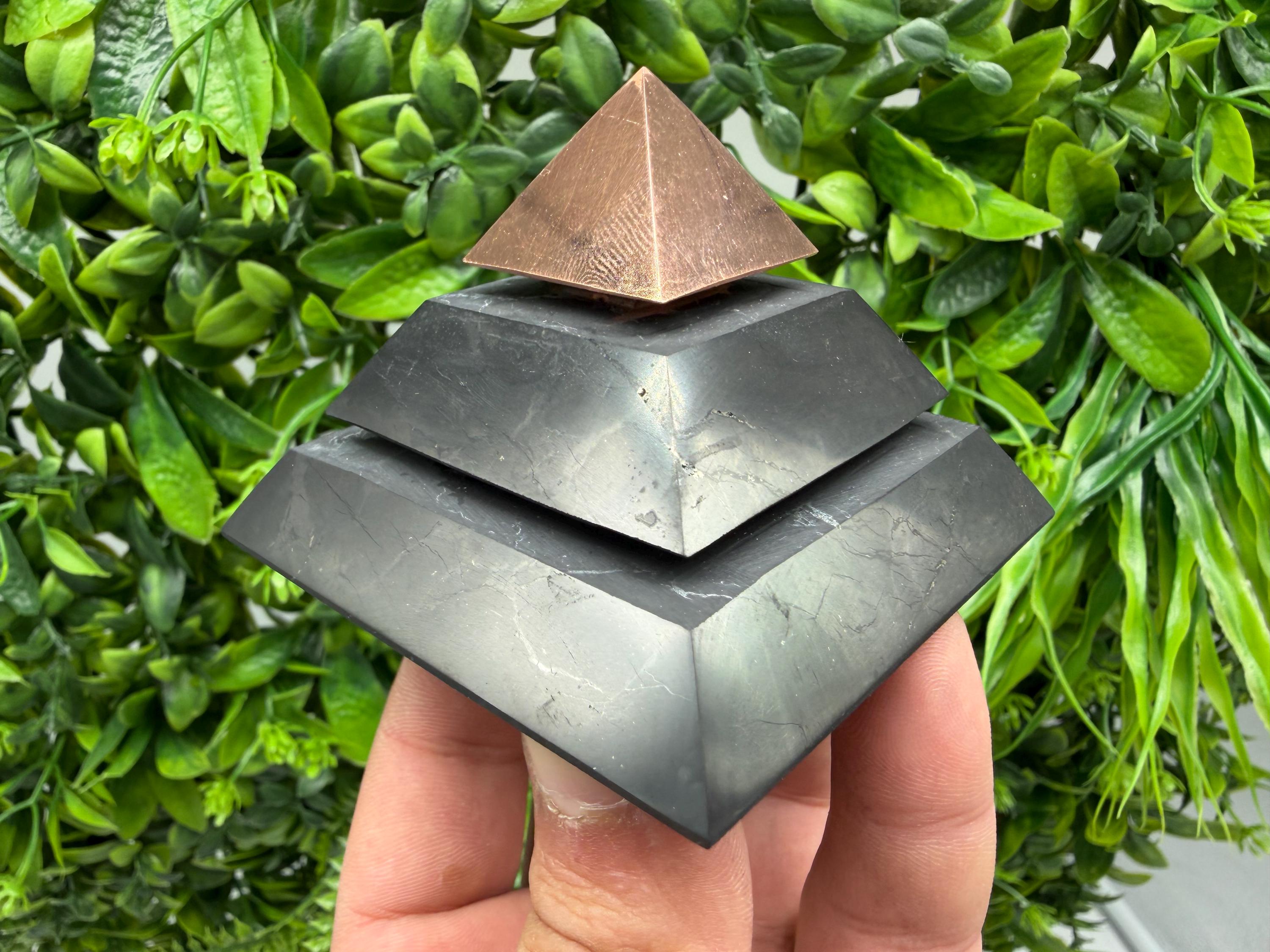 Polished Shungite Pyramid, Sacred Geometry, EMF Protection whit copper peak 7 cm