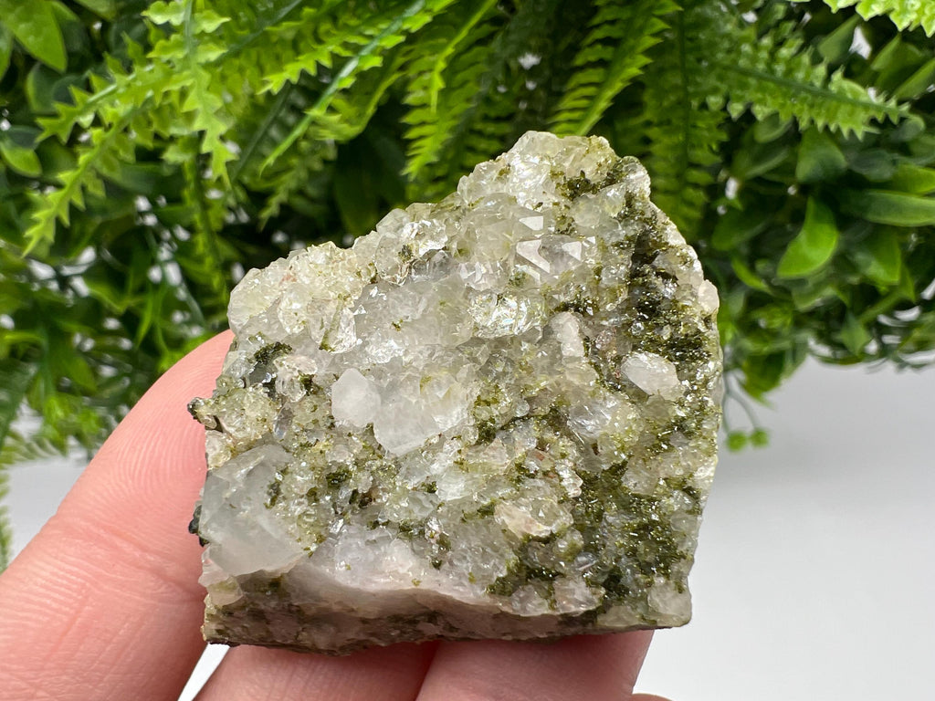 Stunning,Epidote with Quartz from Hakkari Turkey,Rainbow EPIDOTE,Mineral,Collection,Collection’s,GIFT,Epidote Crystal,Epidote from Turkey