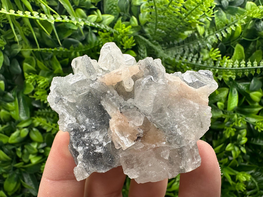 Apophyllite Stilbite on Chalcedony, India Mineral Specimen (6.5/6.5/3.5cm)