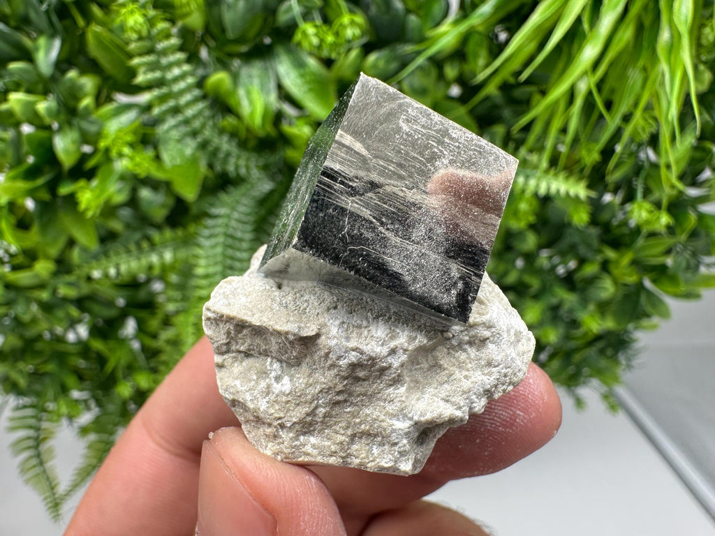 Large Pyrite cubes on Matrix,Gold,Cube PYRITE, Navajun, La Rioja,SPAIN,natural Pyrite shiny Pyrite home decor stone gift minerals,collectibl